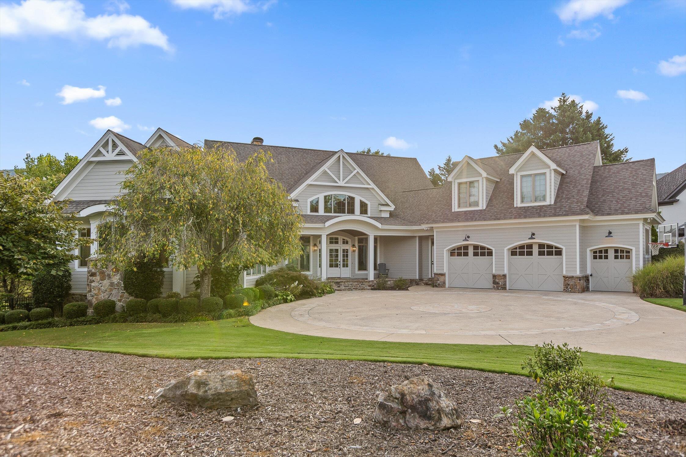 589 Magnolia Vale Drive