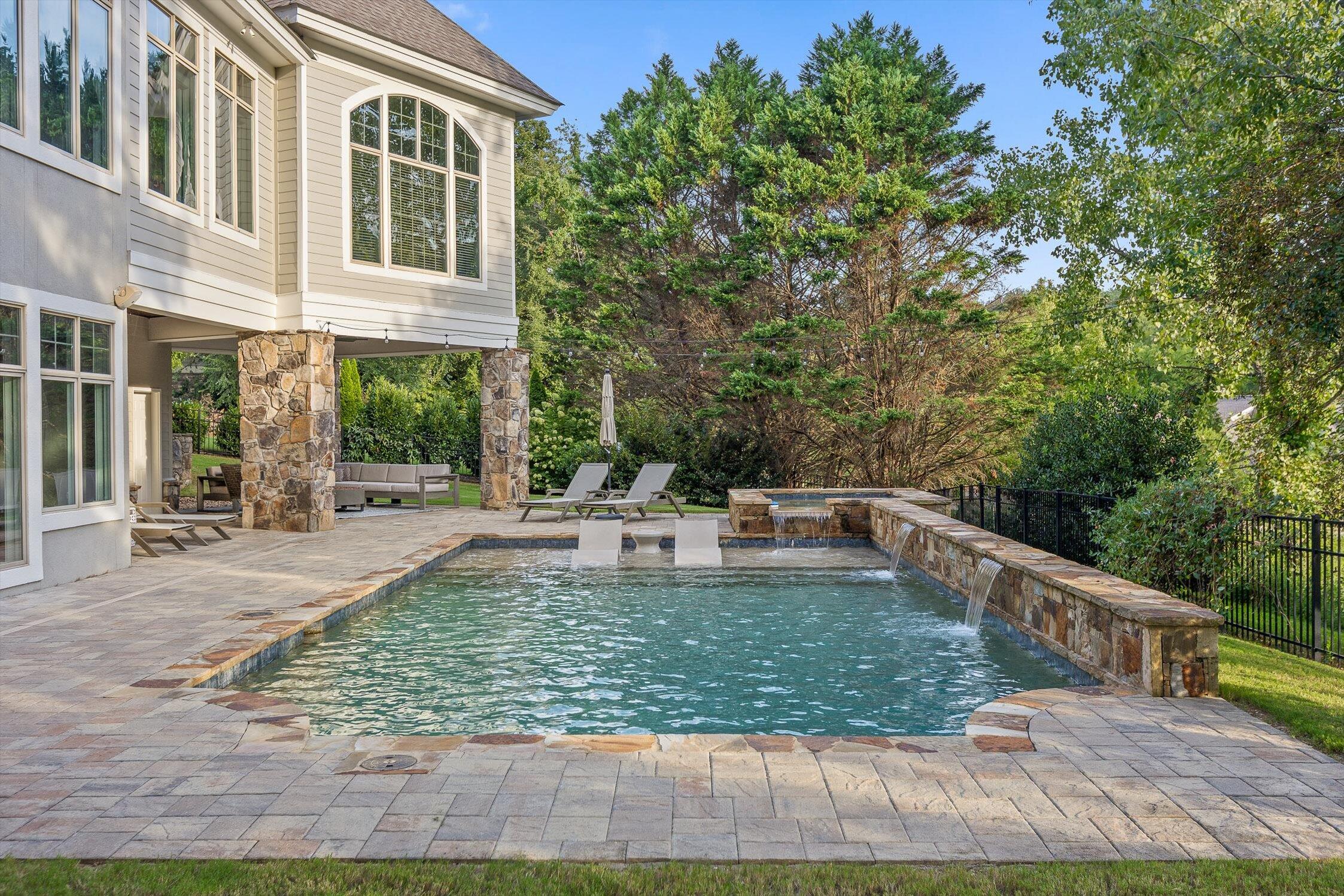589 Magnolia Vale Drive