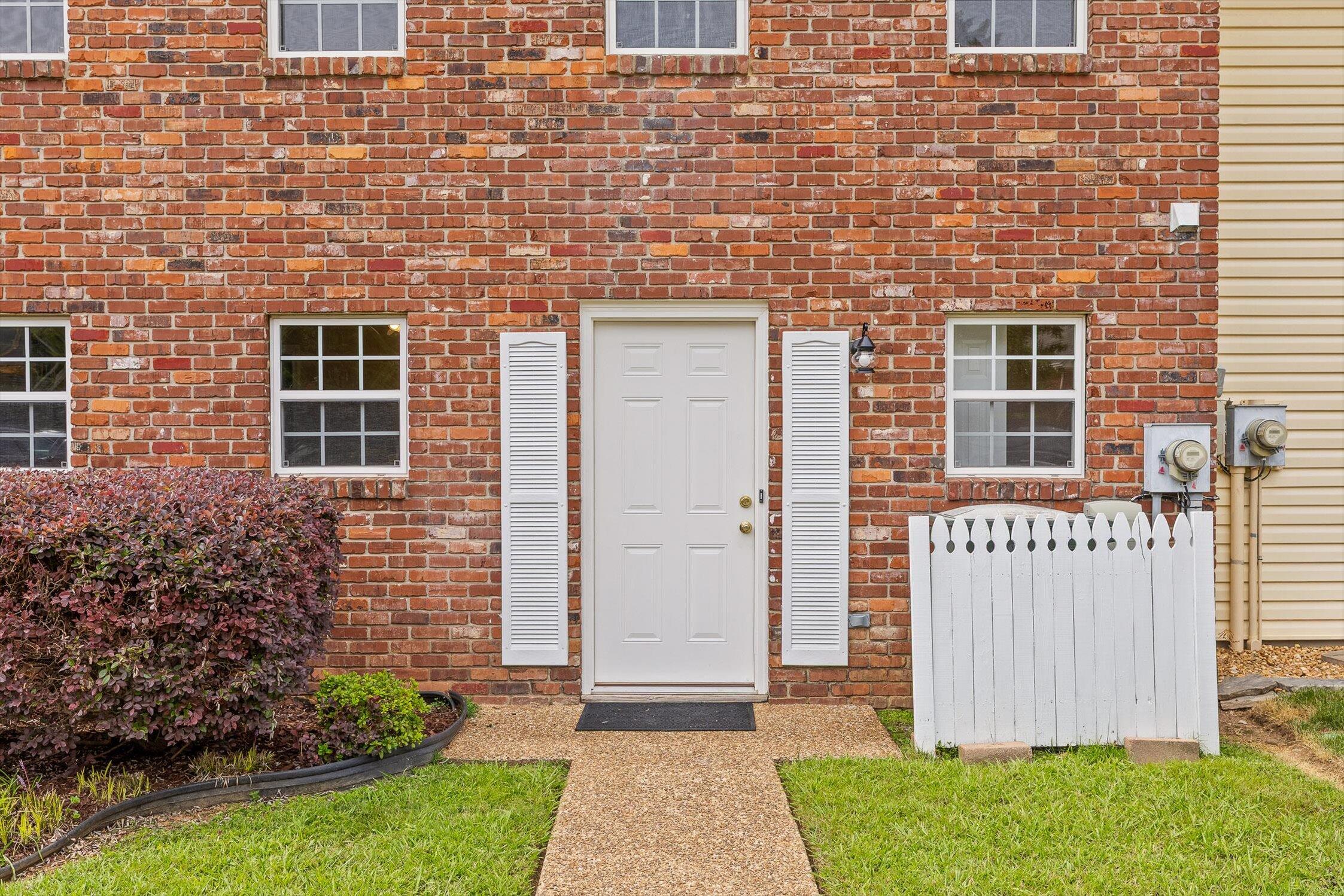 6405 Brookmead Circle