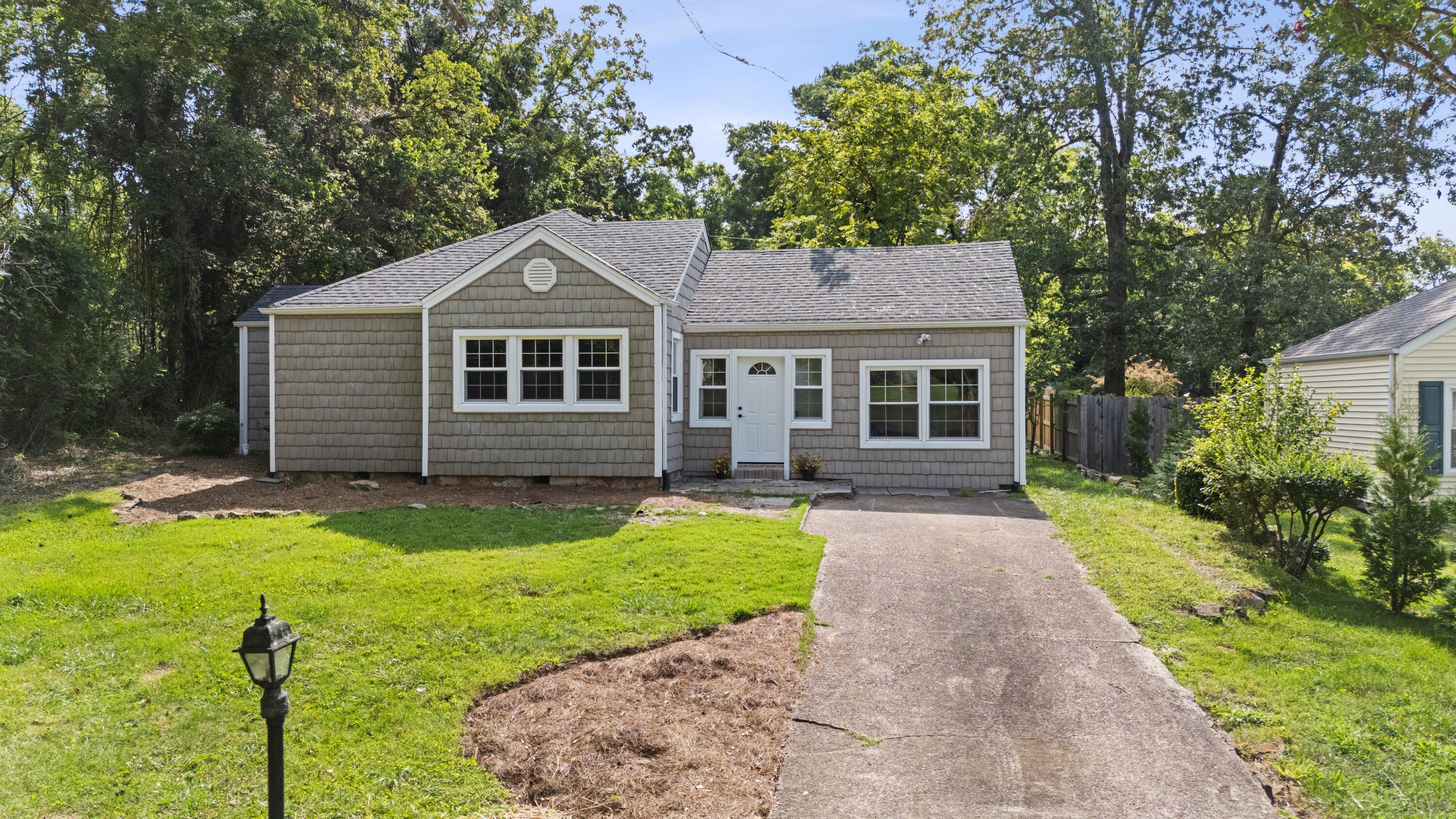 958 Signal Road