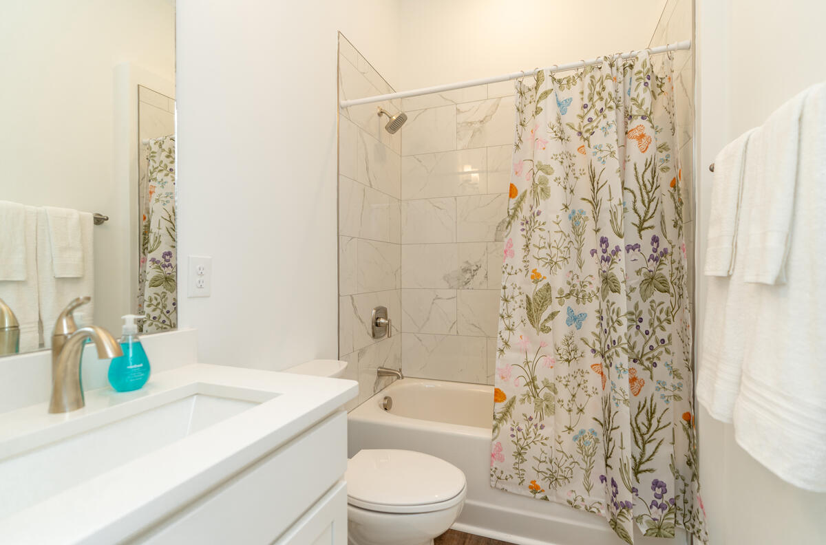 1445 Fagan Street, 209