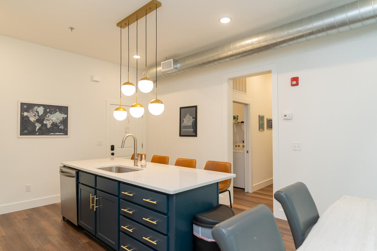 1445 Fagan Street, 209