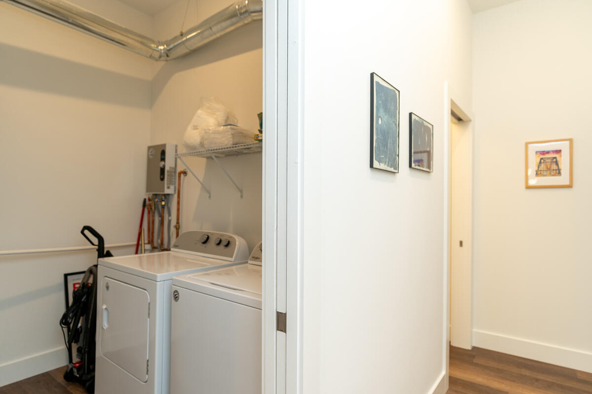 1445 Fagan Street, 209