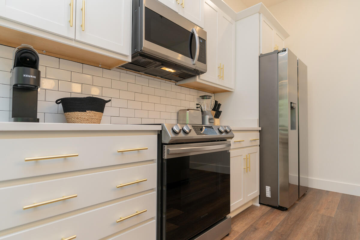 1445 Fagan Street, 209