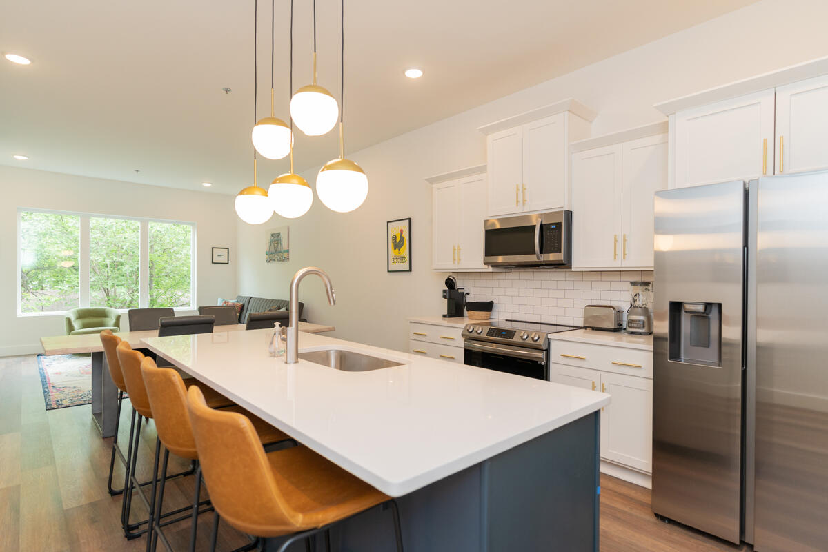 1445 Fagan Street, 209