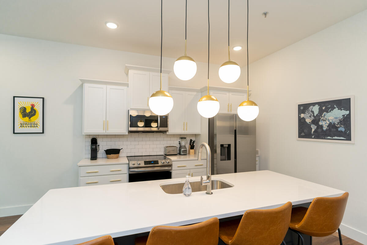 1445 Fagan Street, 209