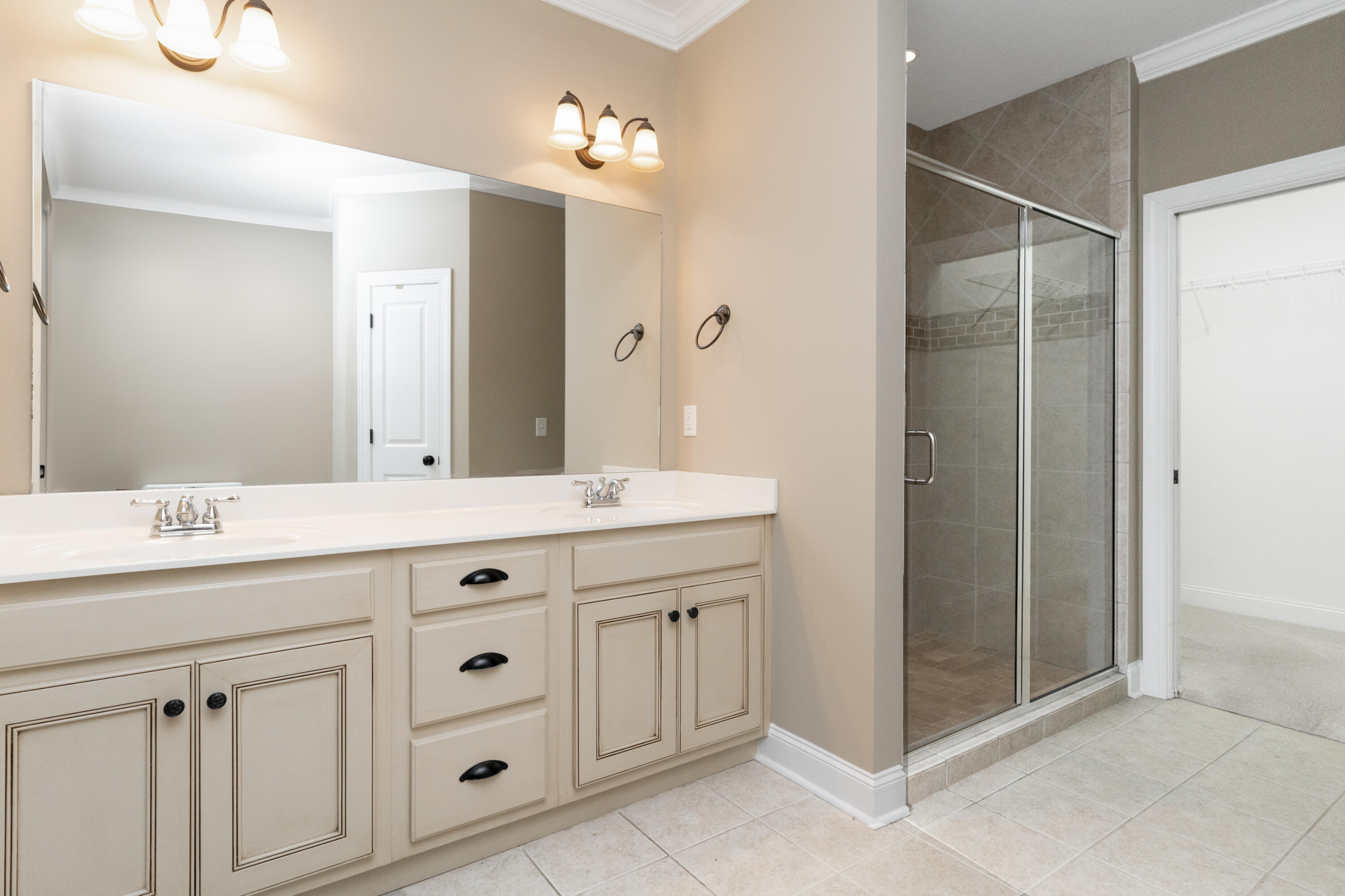 1122 Saddlebrook Drive