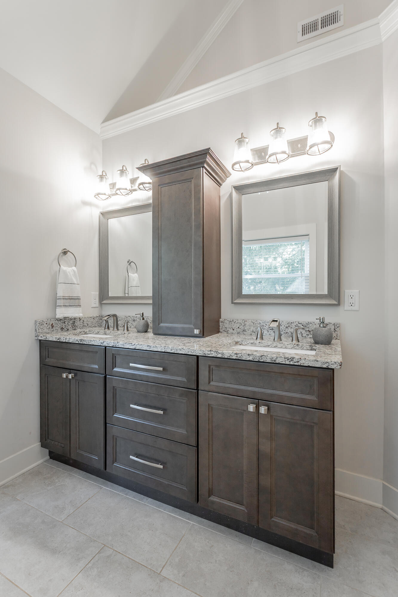 2557 Leaning Tree Lane