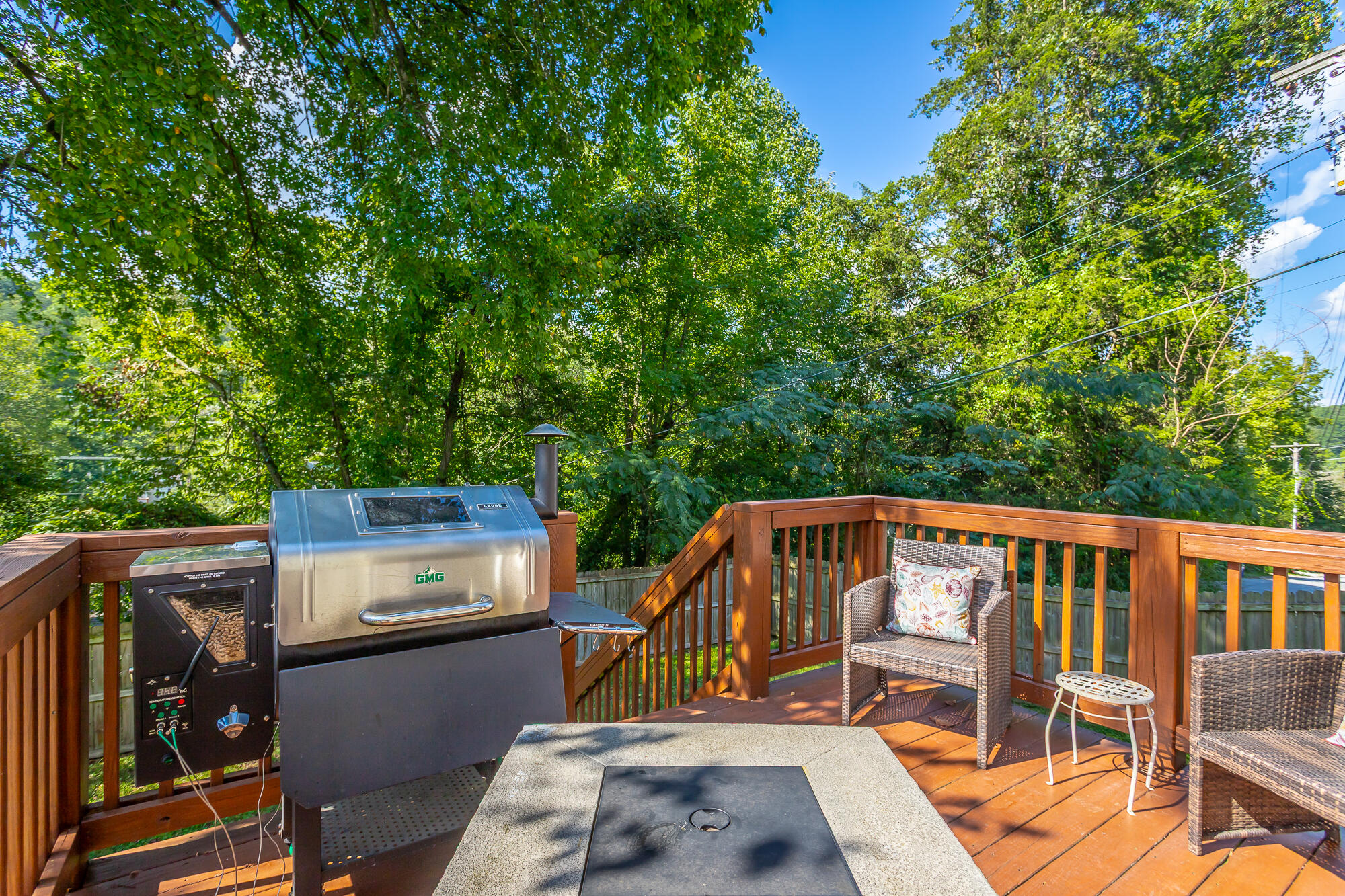 2557 Leaning Tree Lane