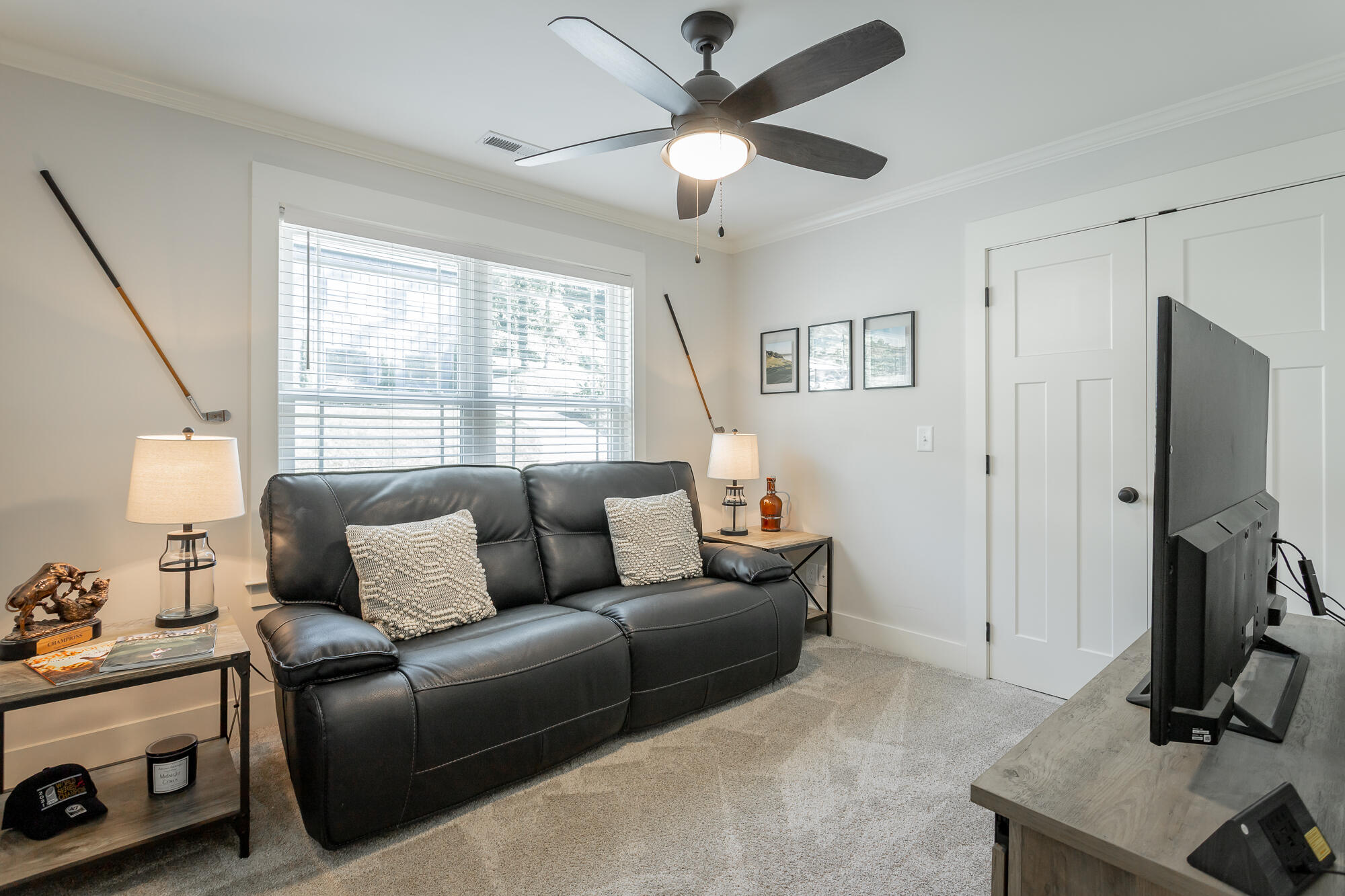 2557 Leaning Tree Lane