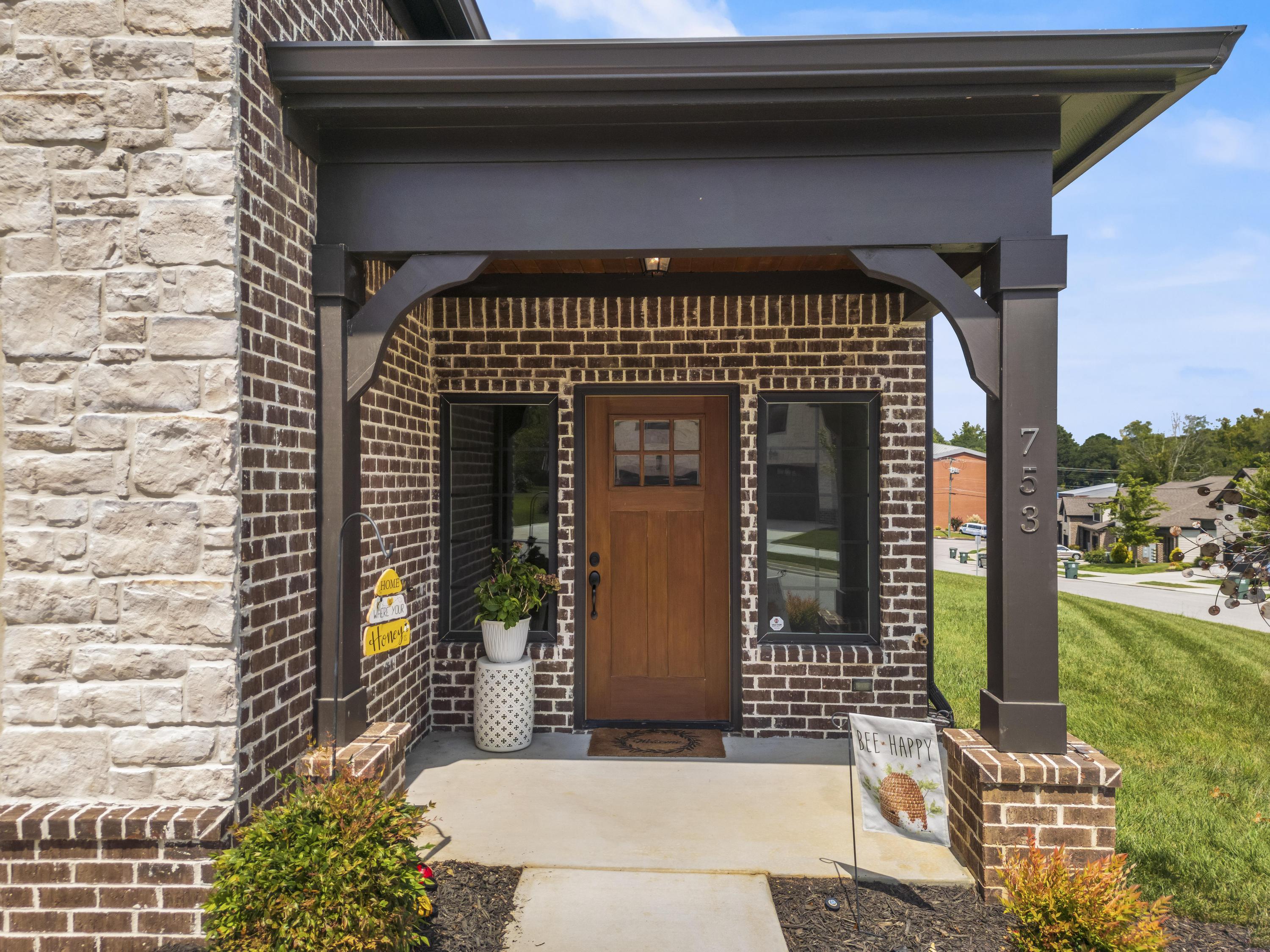 753 Wood Grove Circle