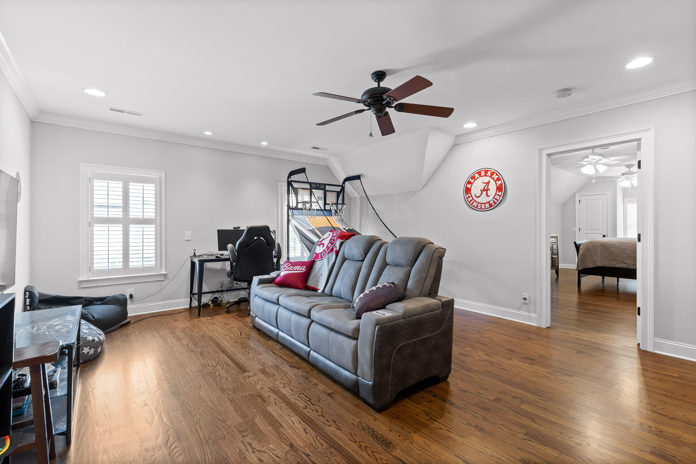 7707 Night Hawk Road