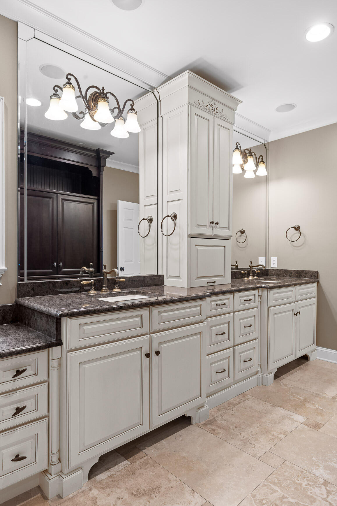 7707 Night Hawk Road