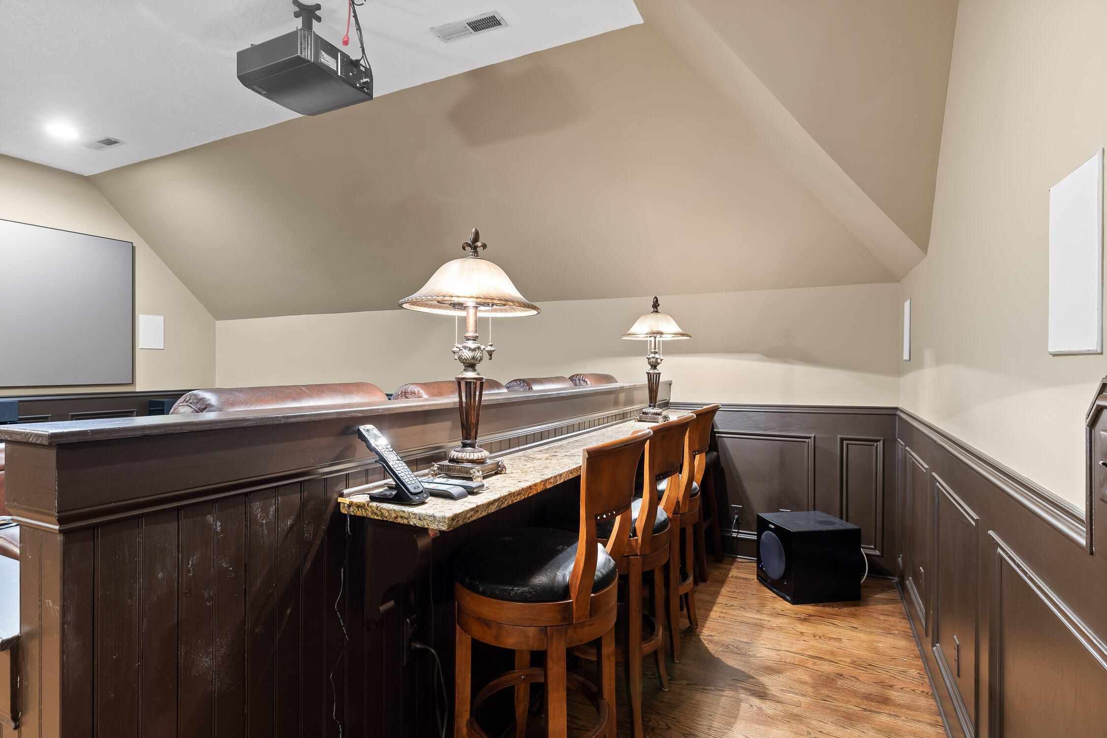 7707 Night Hawk Road