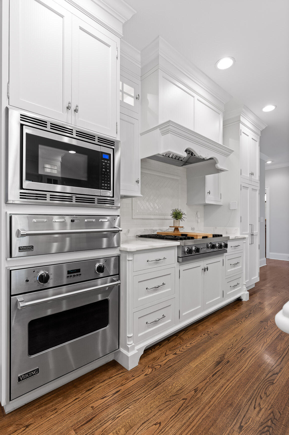 7707 Night Hawk Road