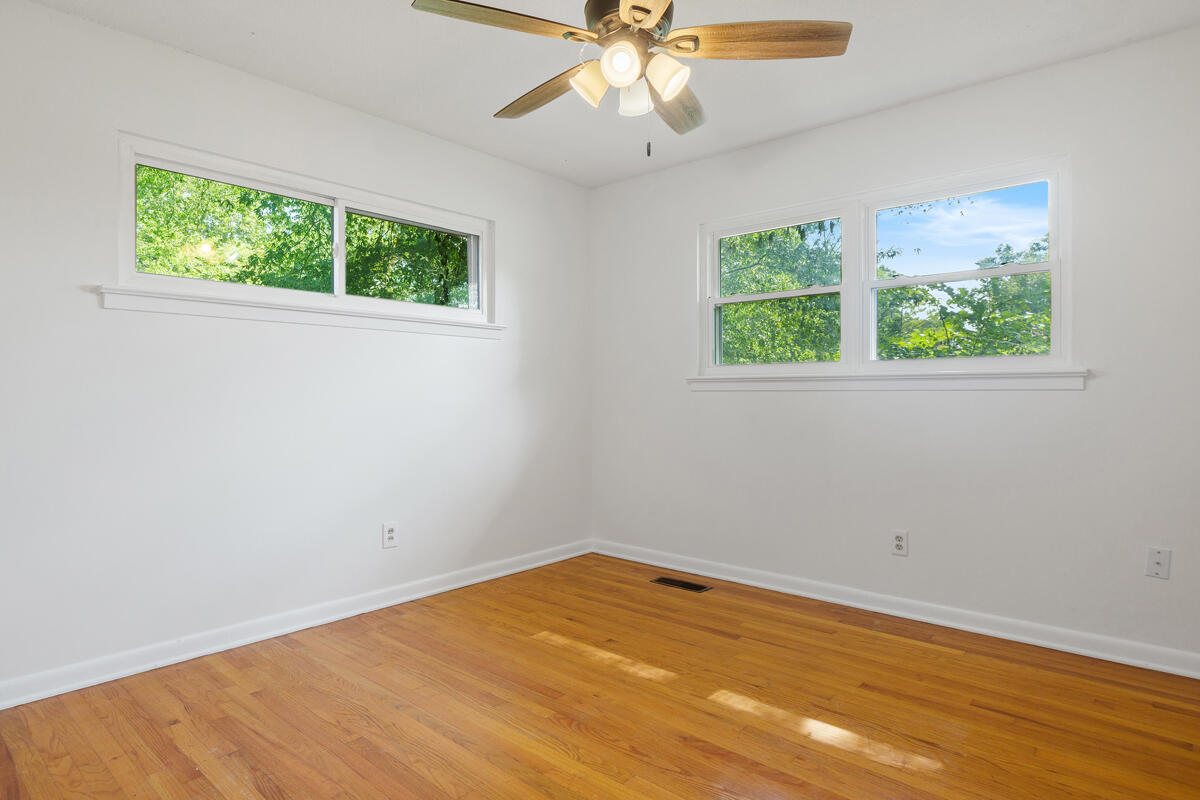 1621 Fernwood Circle