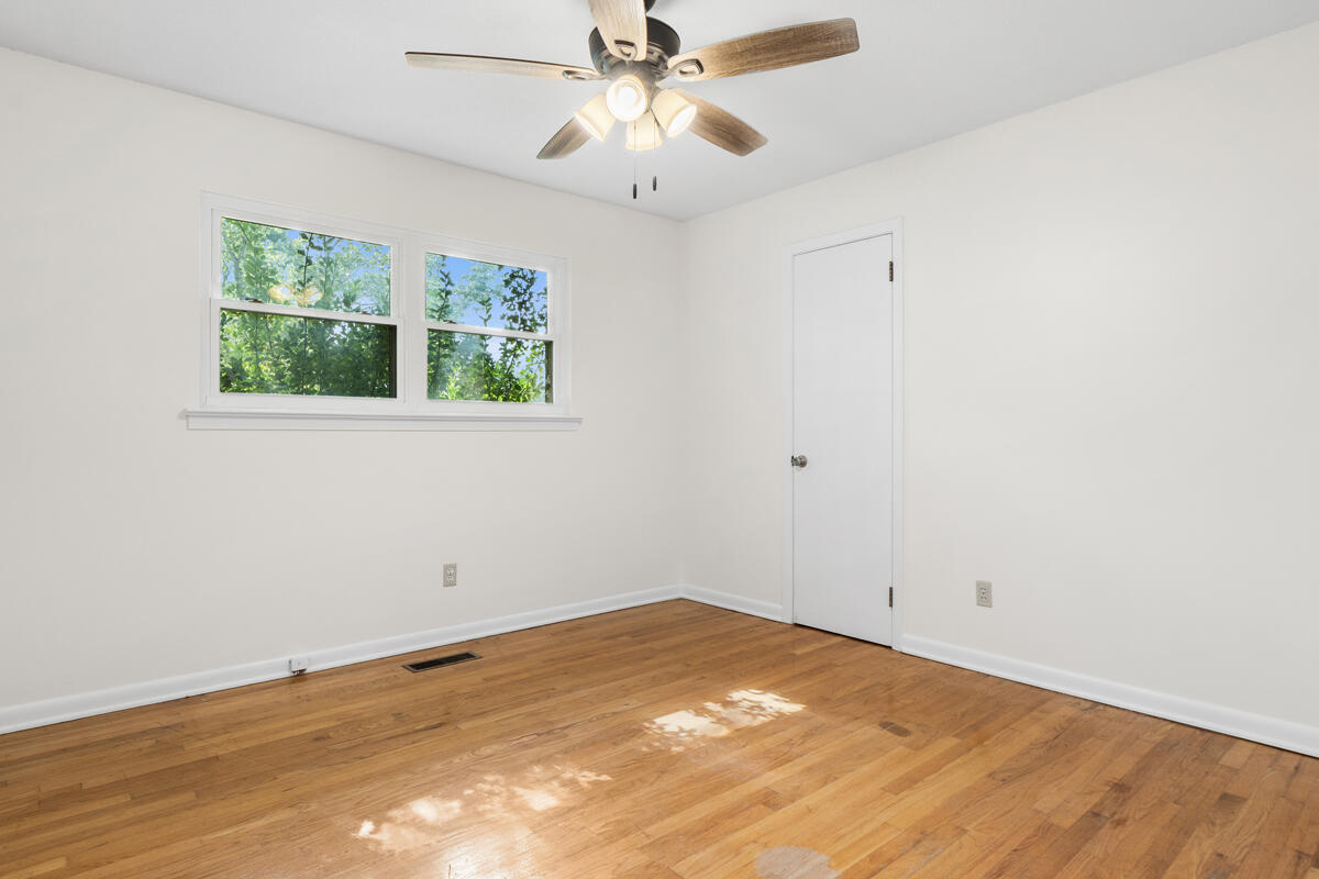 1621 Fernwood Circle