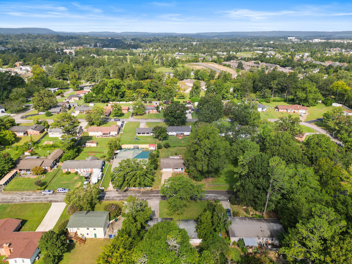 1621 Fernwood Circle