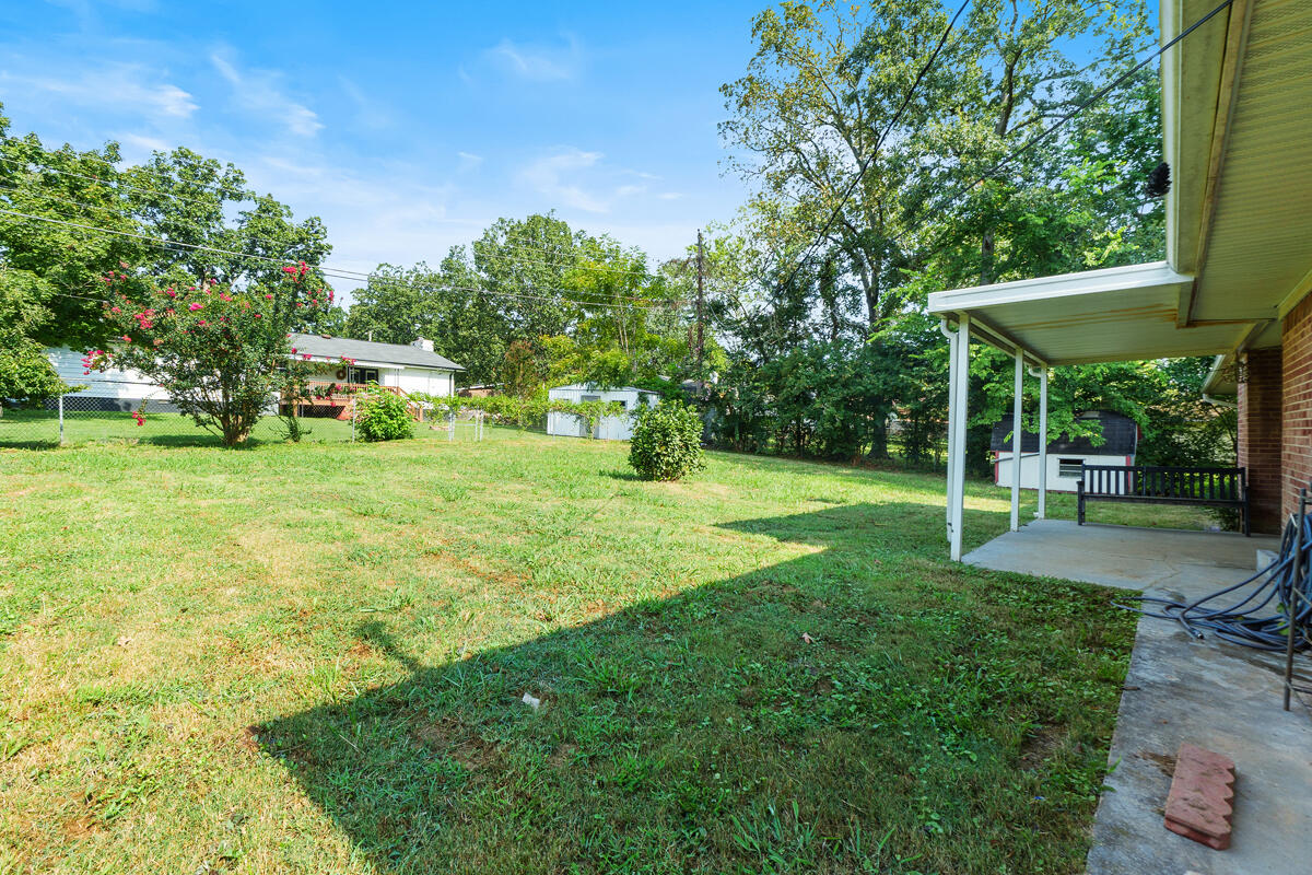 1621 Fernwood Circle
