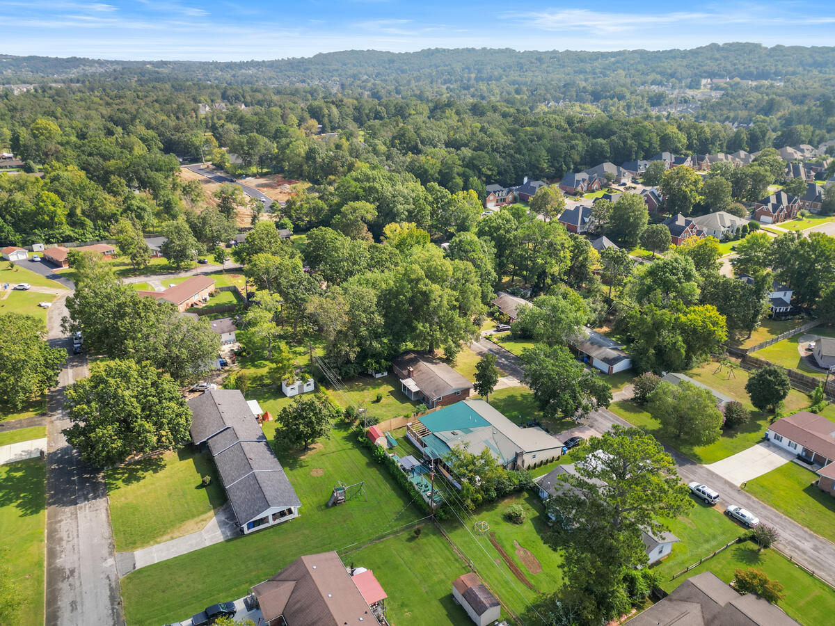 1621 Fernwood Circle