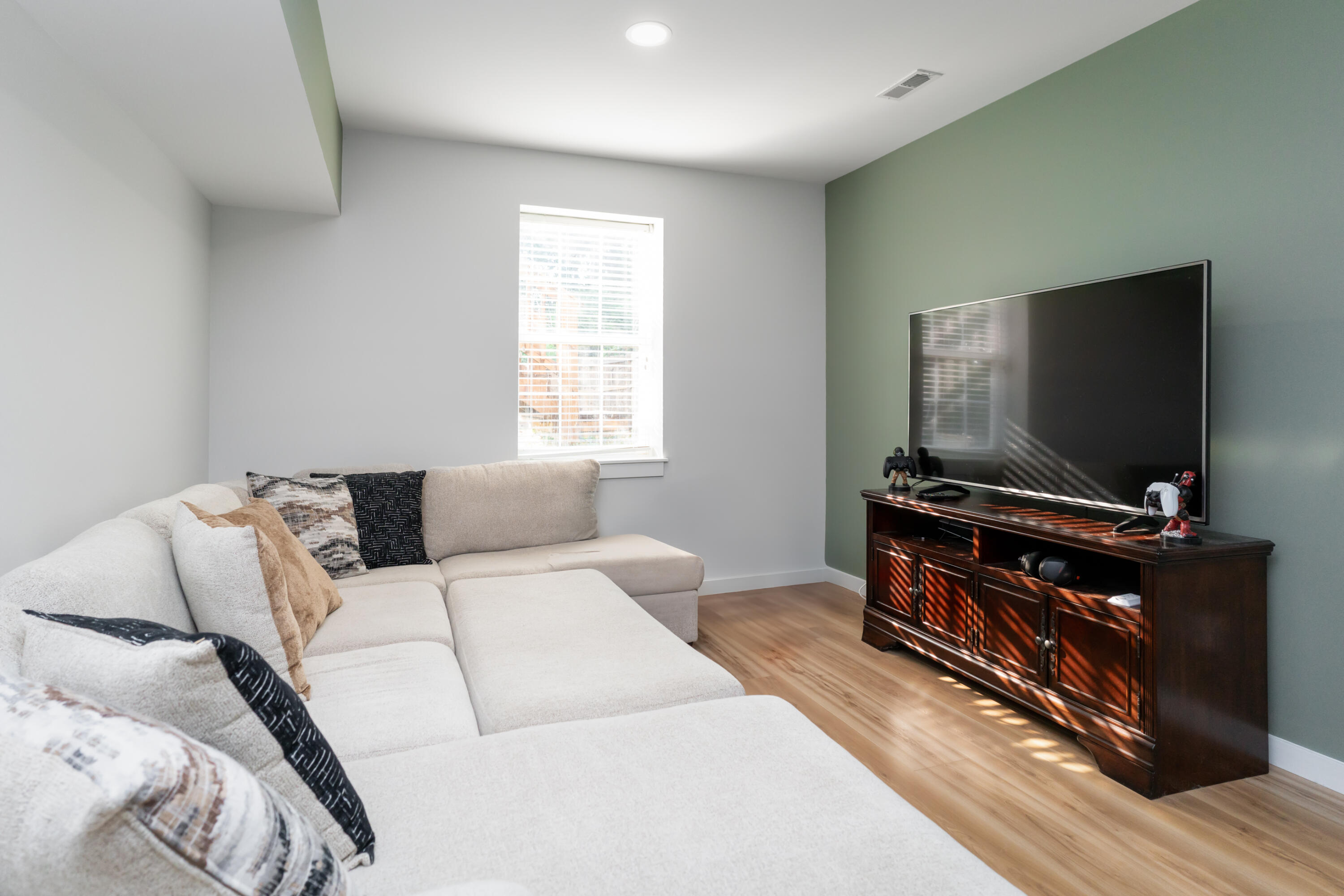 5653 Caney Ridge Circle