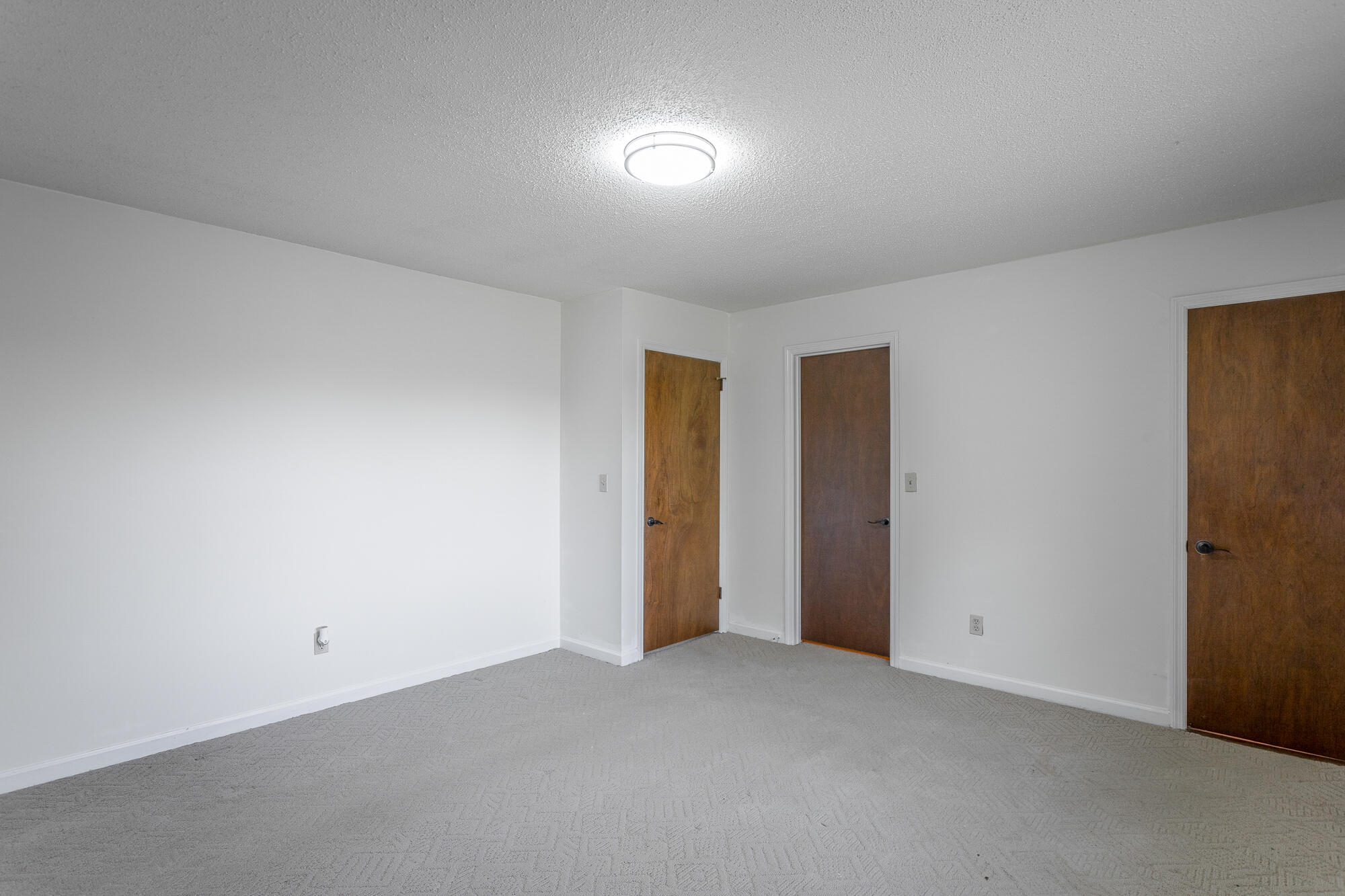 9512 Heathwood Drive