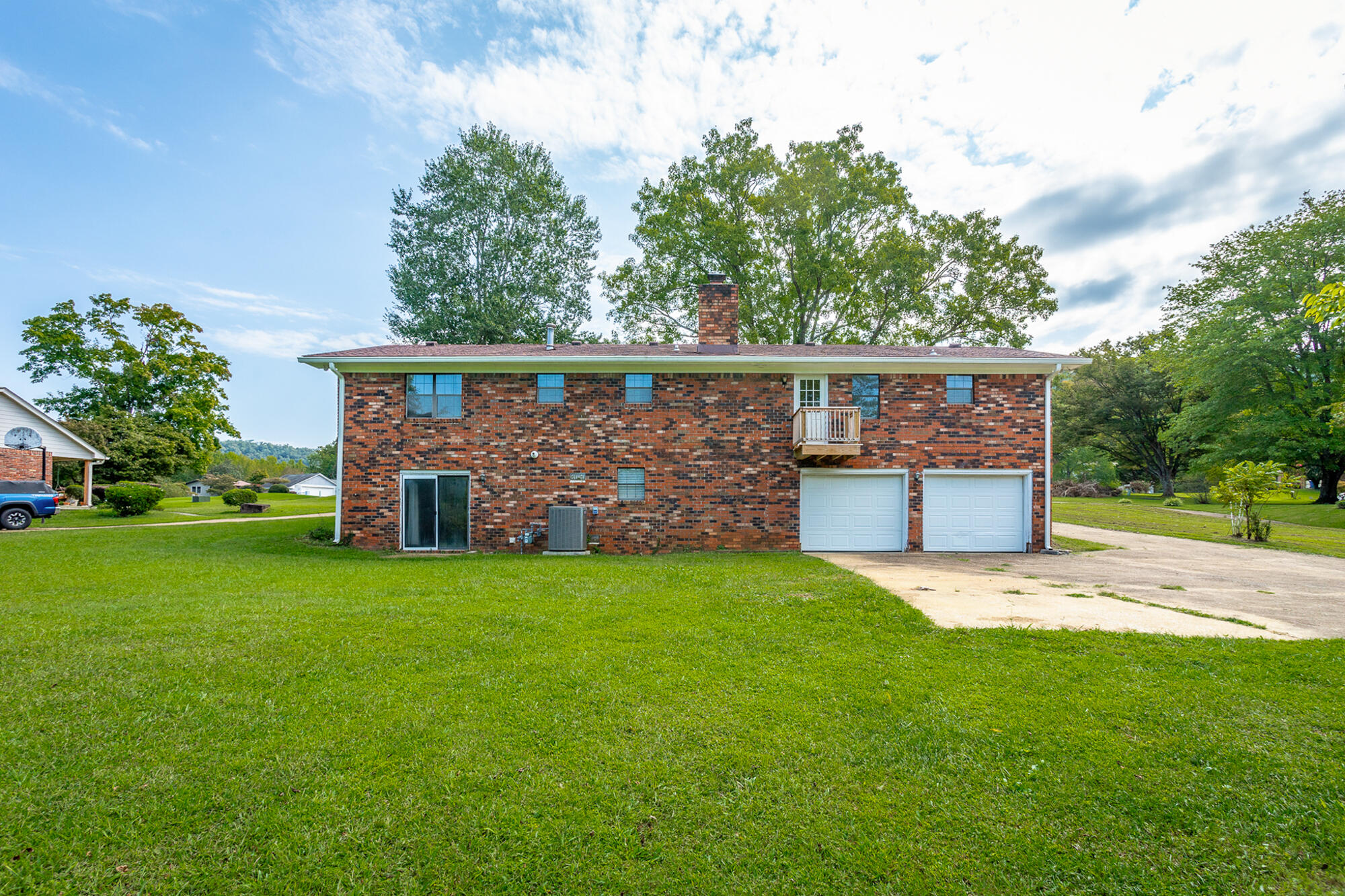 9512 Heathwood Drive