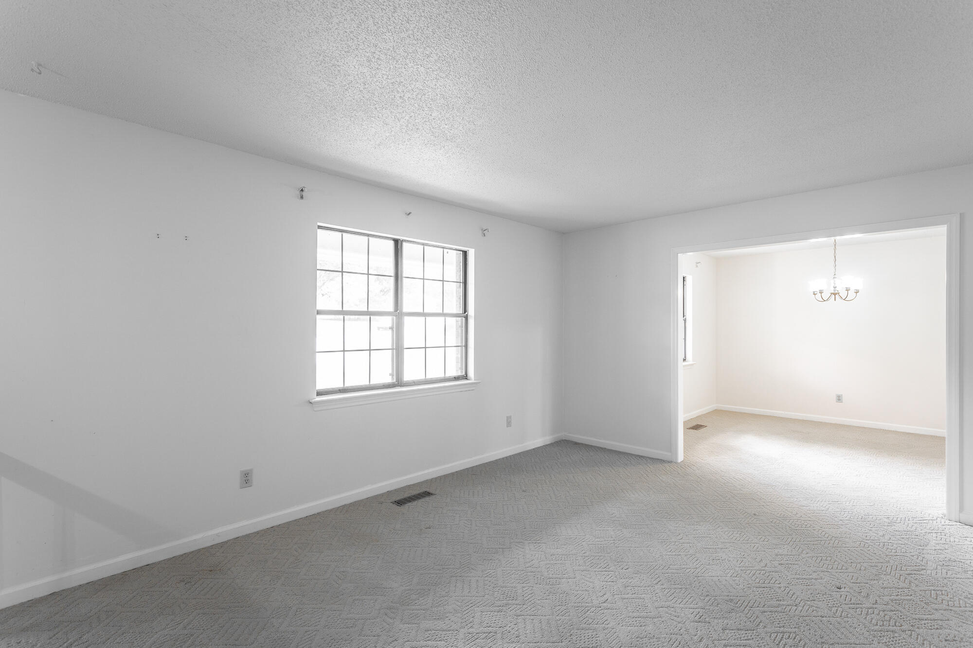 9512 Heathwood Drive