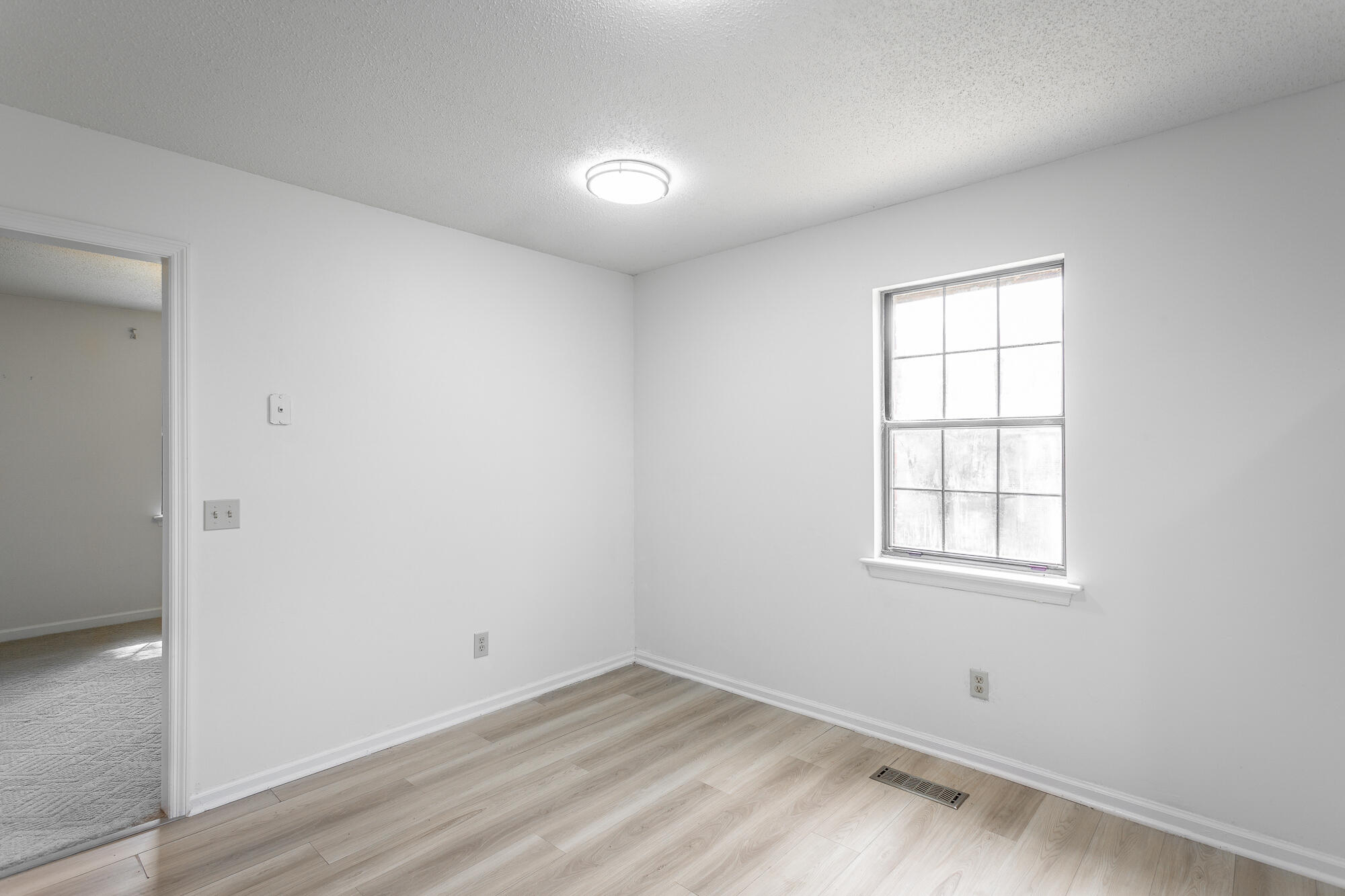 9512 Heathwood Drive