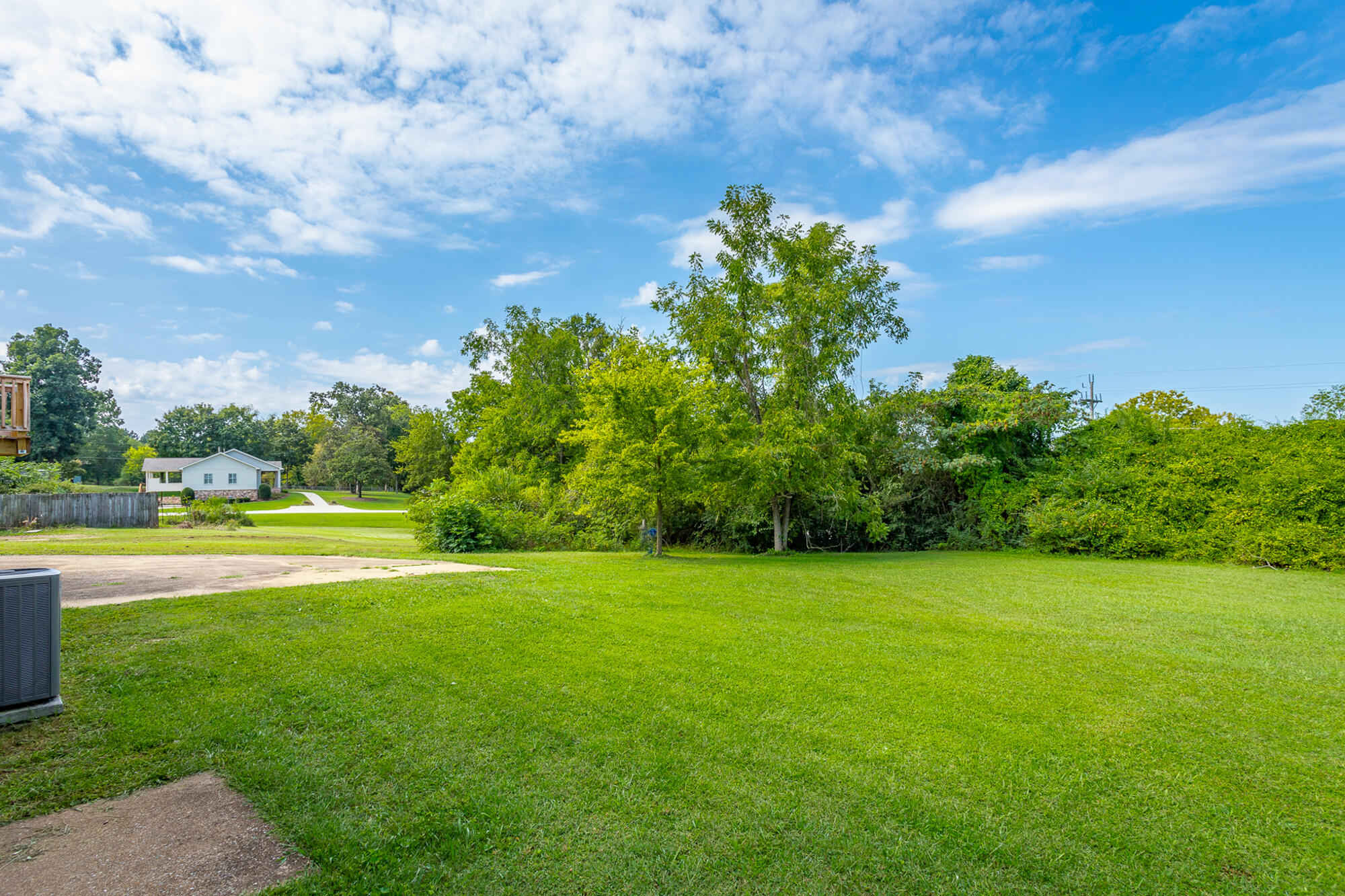 9512 Heathwood Drive
