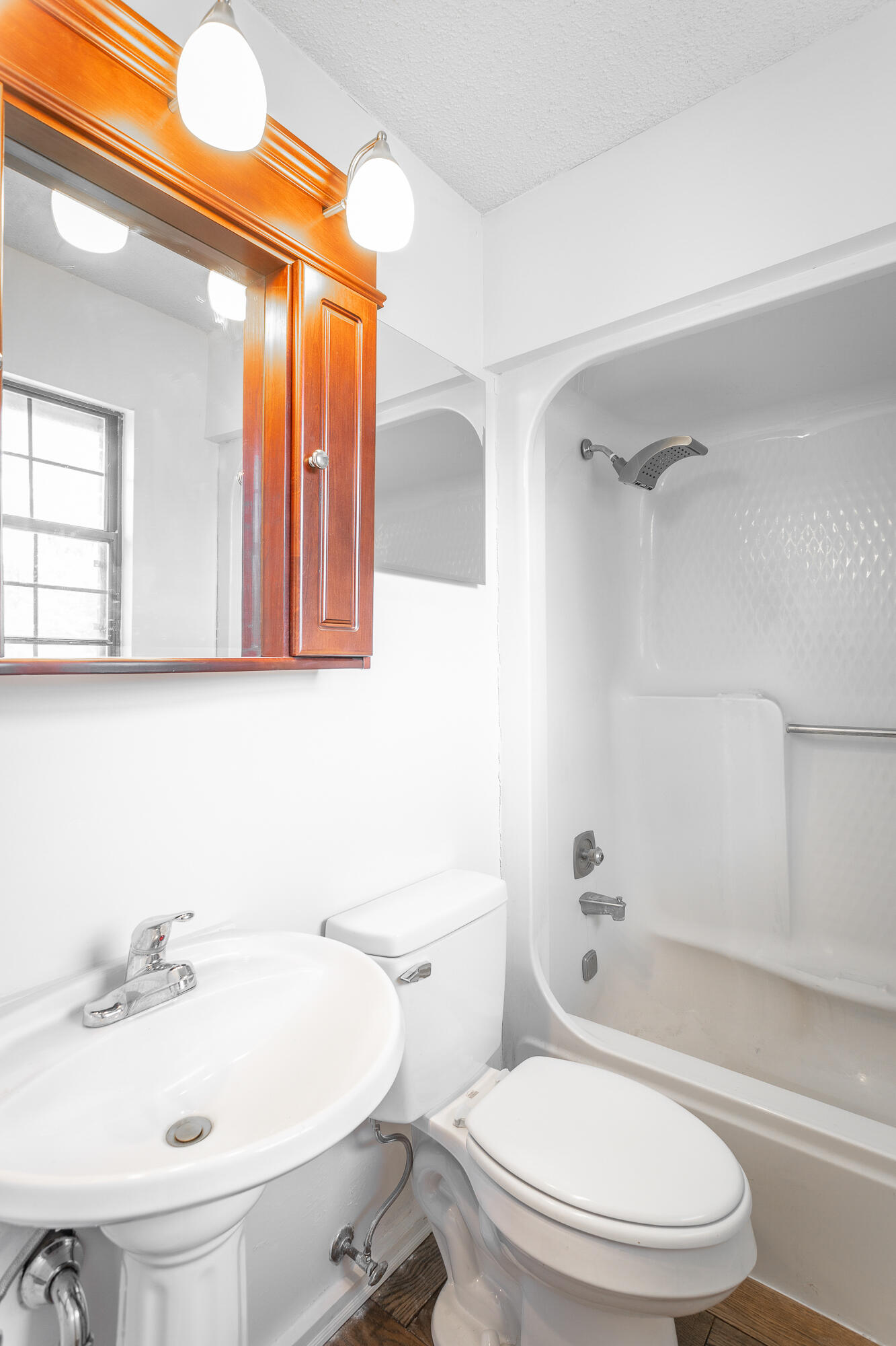 9512 Heathwood Drive