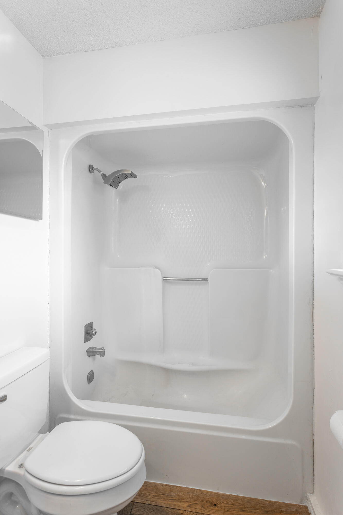 9512 Heathwood Drive