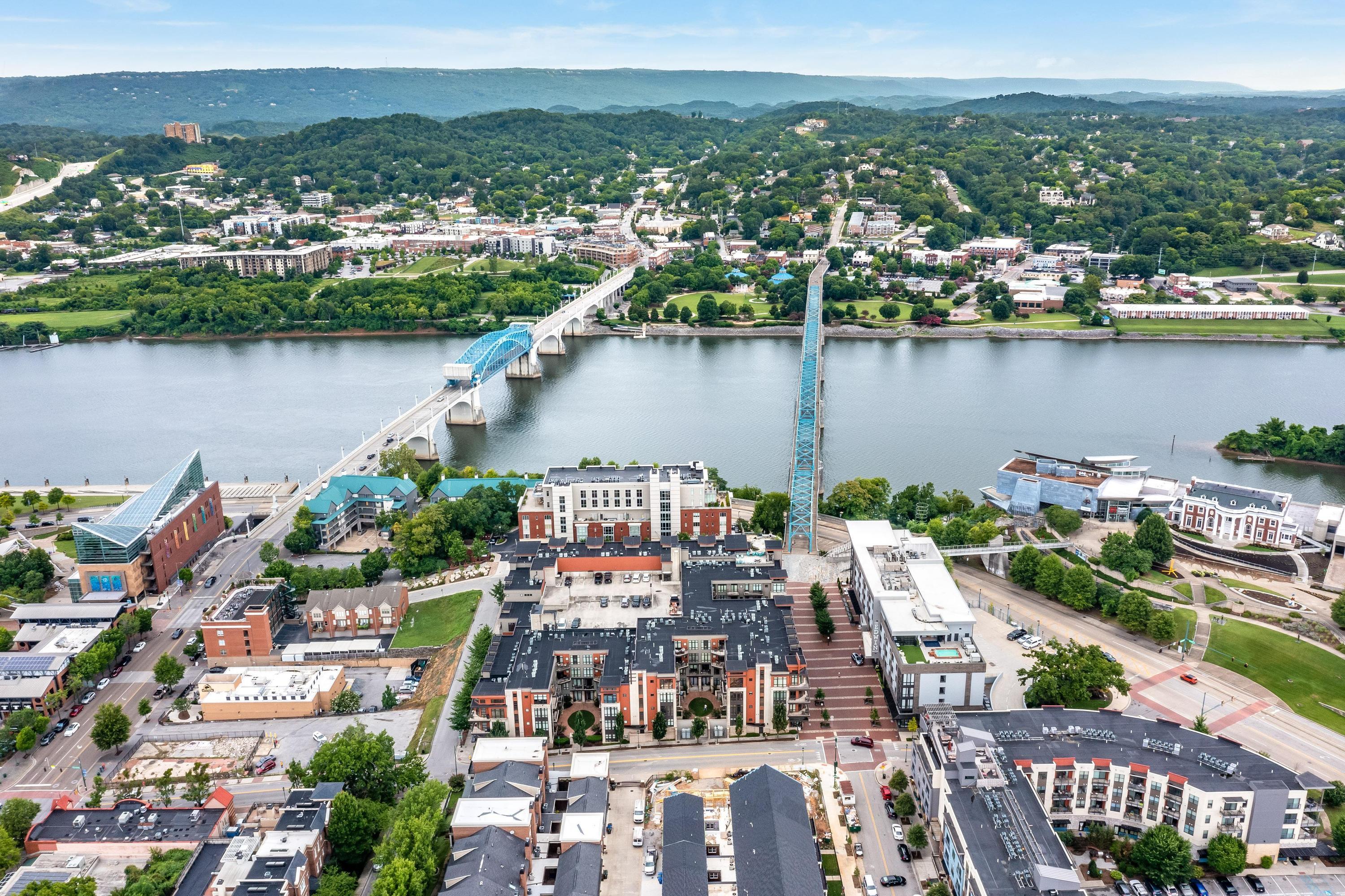 517 Hill Pointe Lane