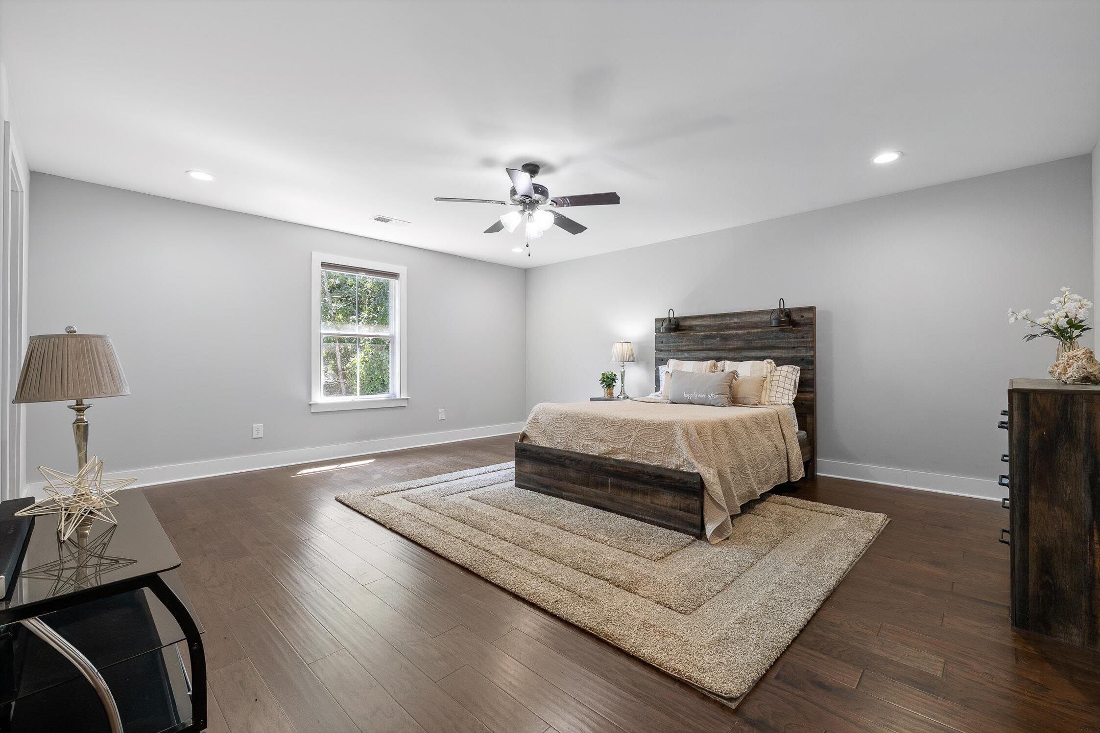 4581 Sailmaker Circle