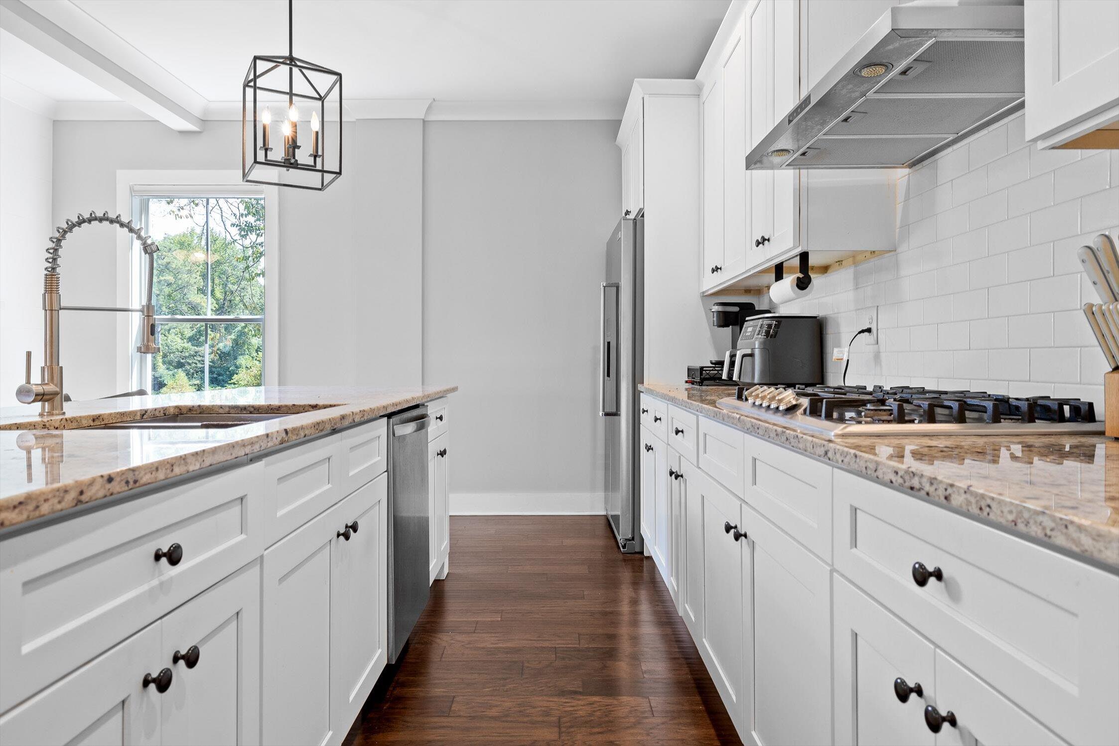 4581 Sailmaker Circle