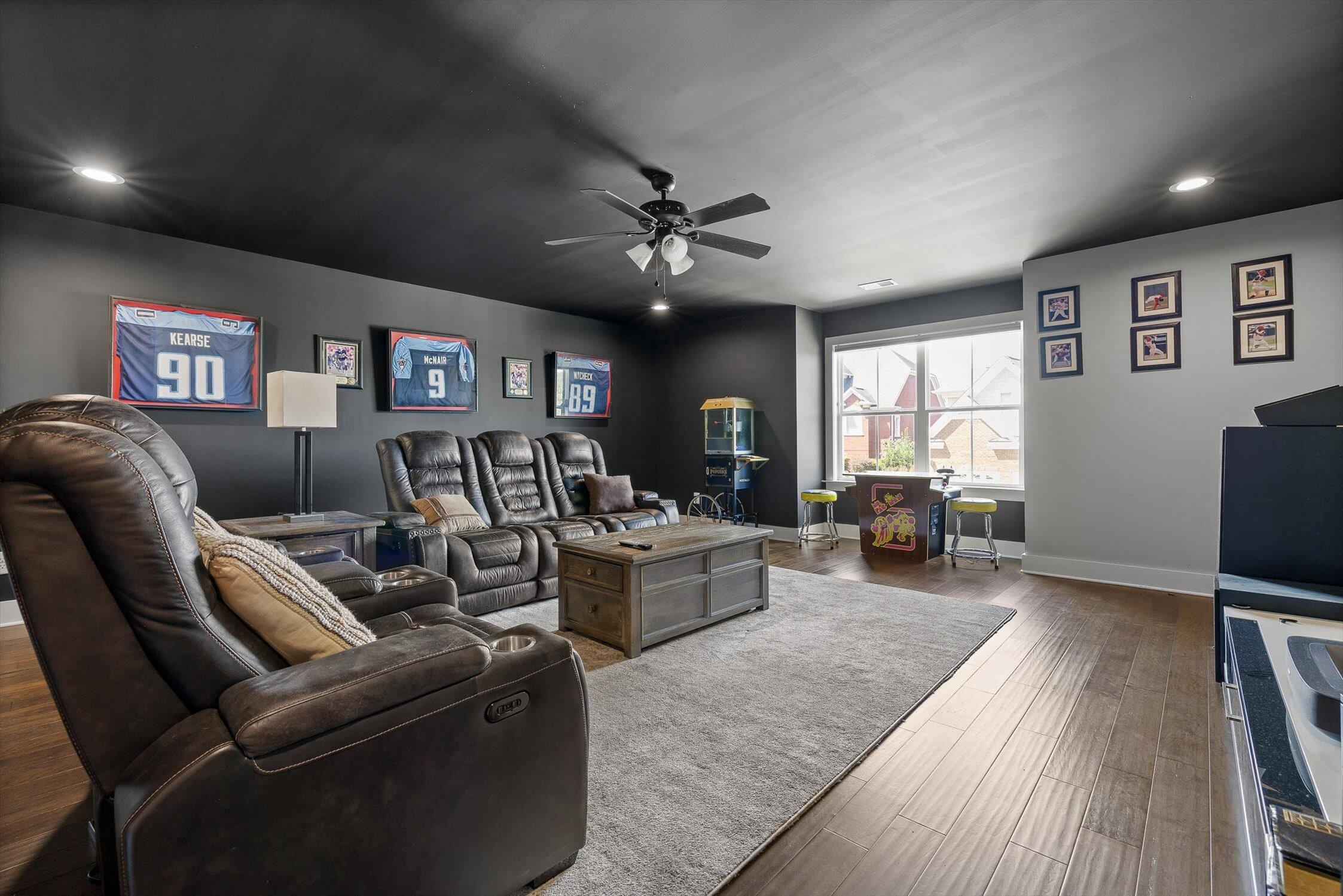 4581 Sailmaker Circle