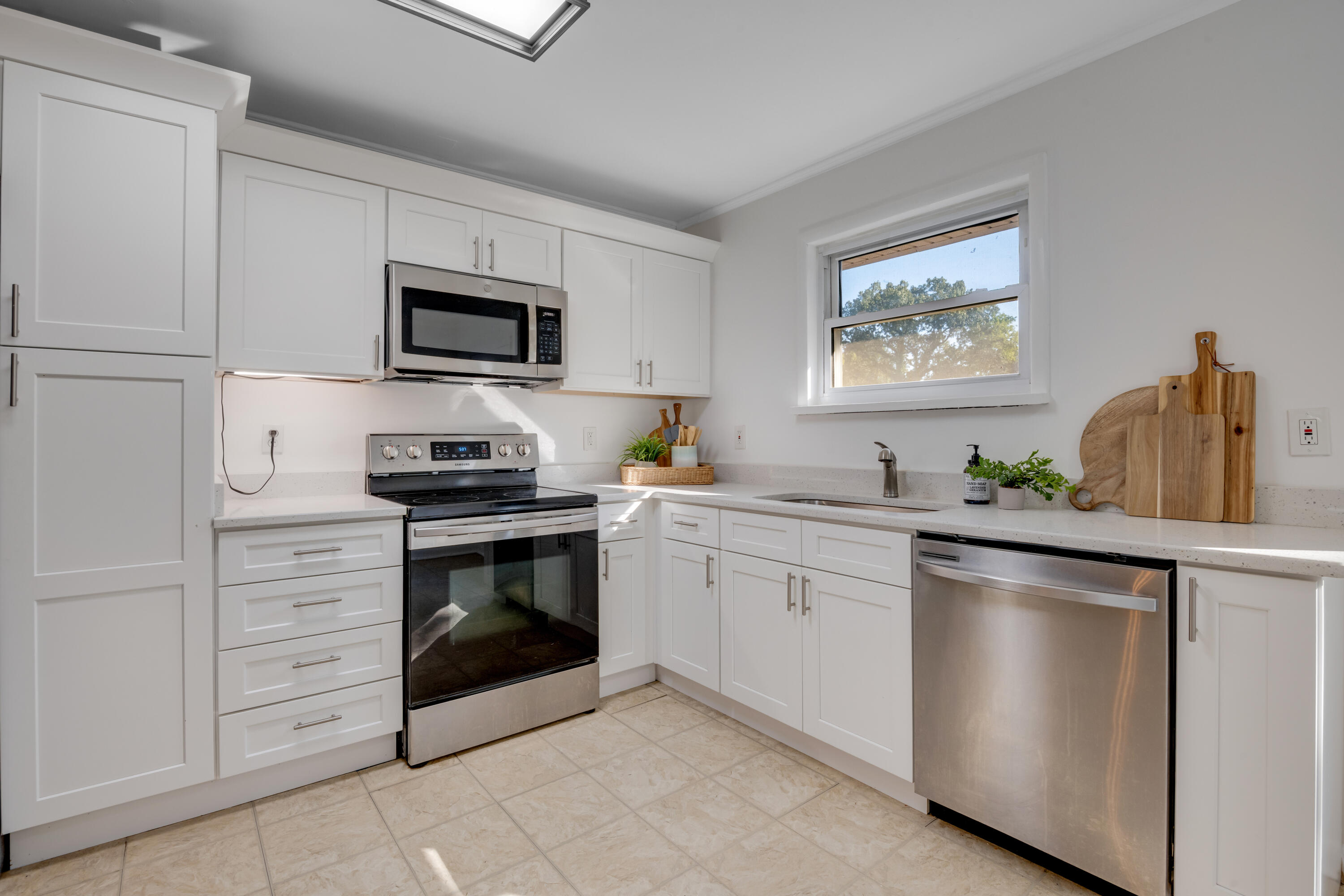 4534 Peckinpaugh Drive