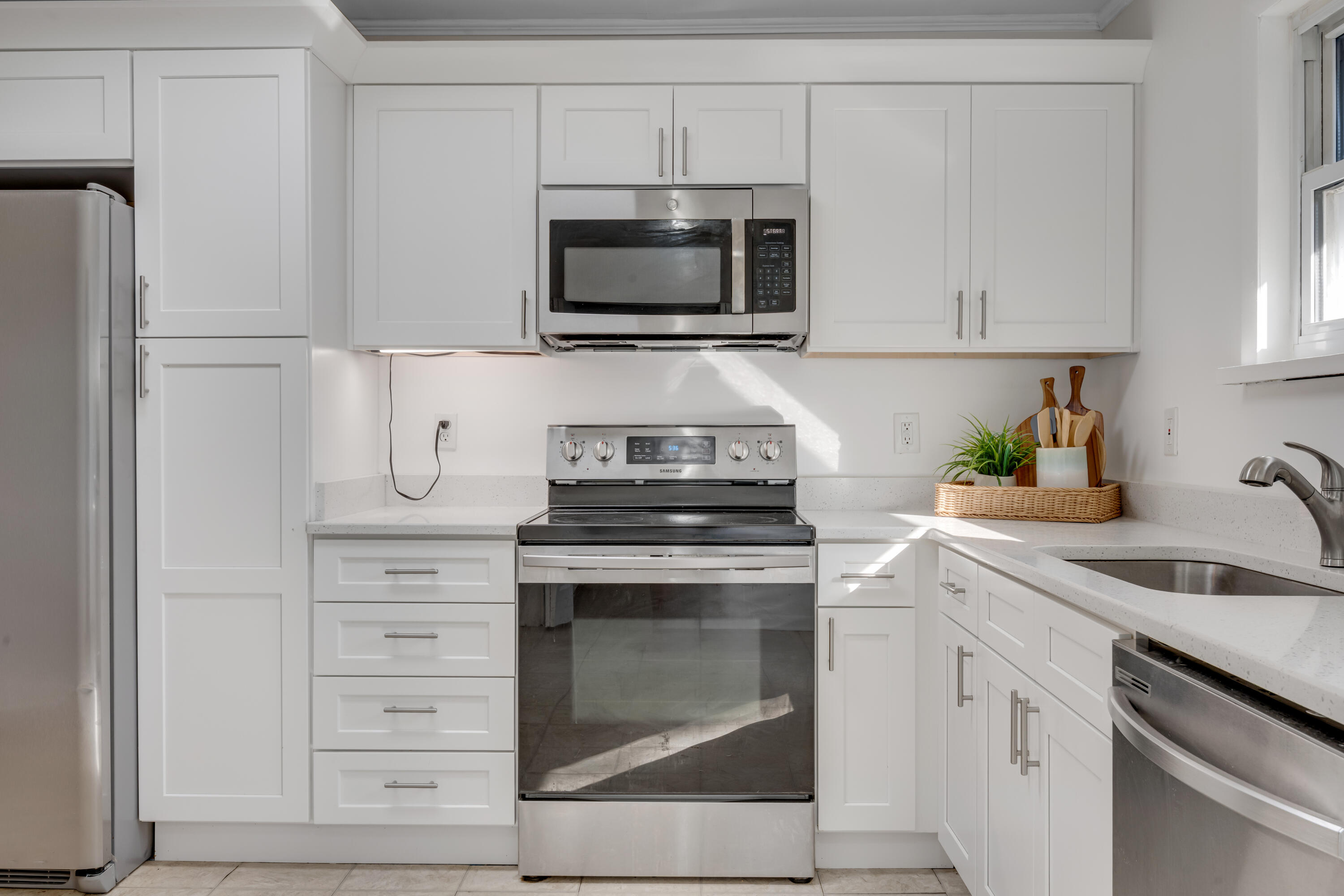 4534 Peckinpaugh Drive