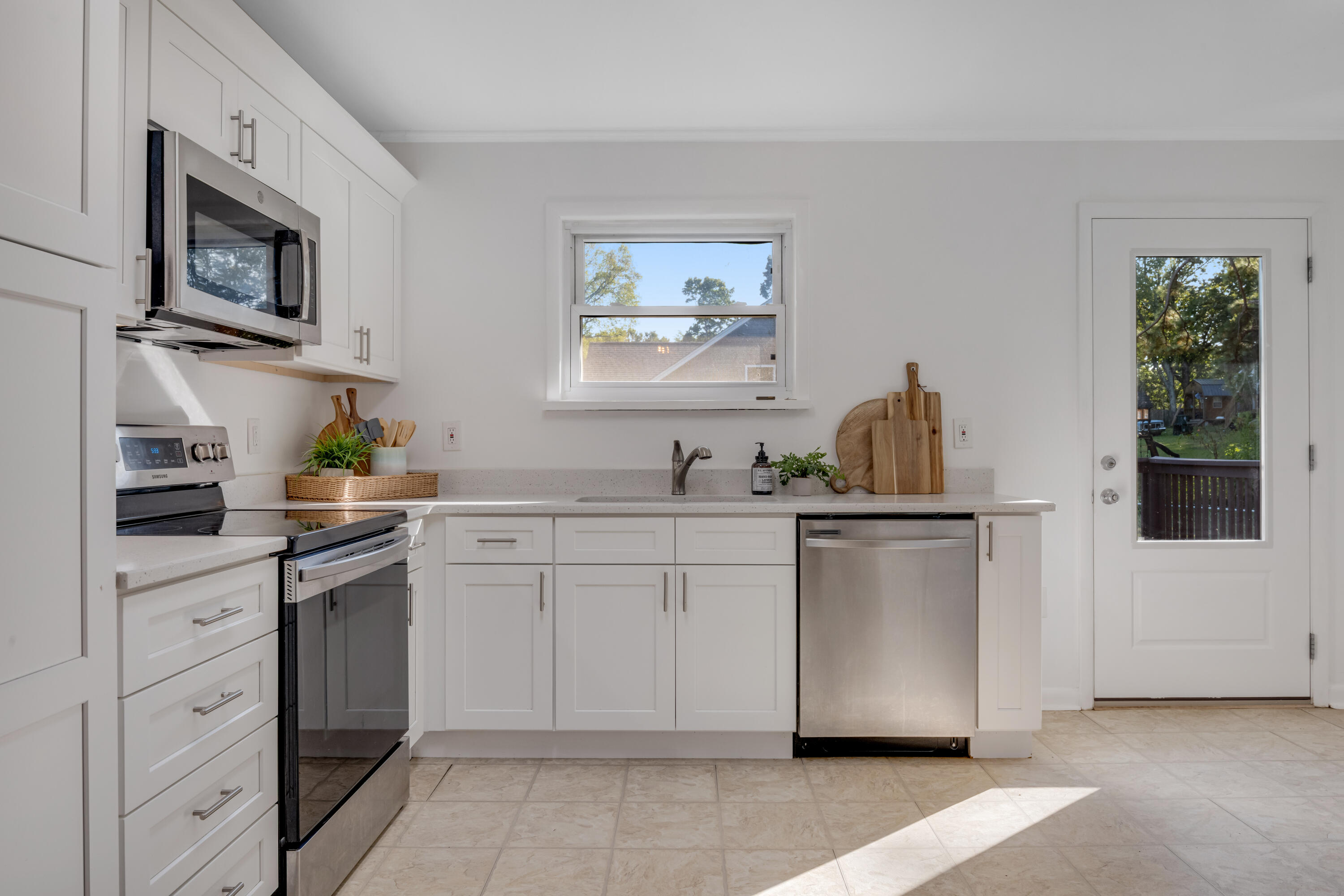 4534 Peckinpaugh Drive