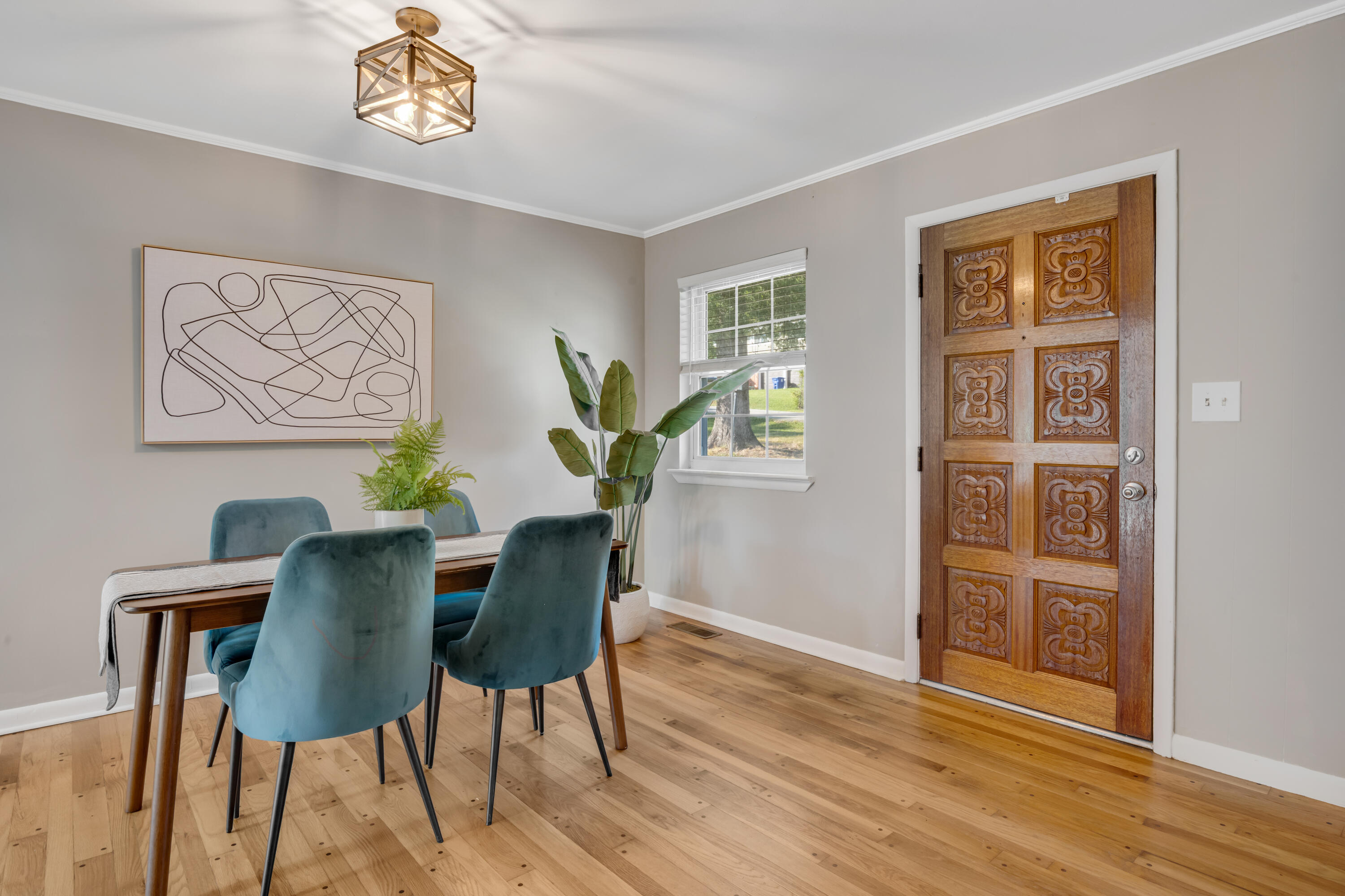 4534 Peckinpaugh Drive