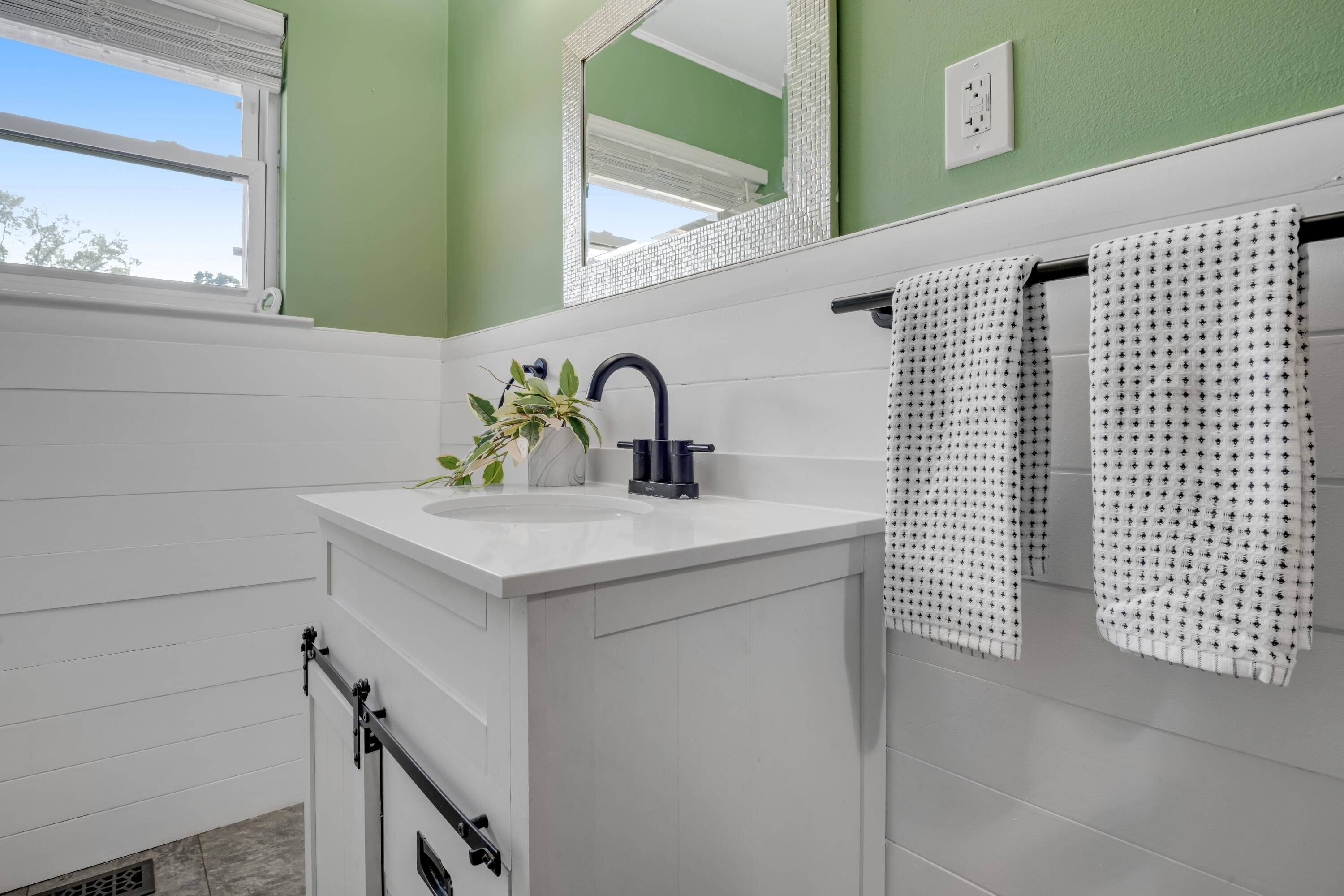 4534 Peckinpaugh Drive