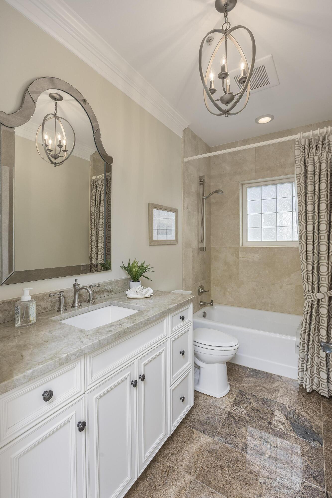 191 Chestnut Street, 501