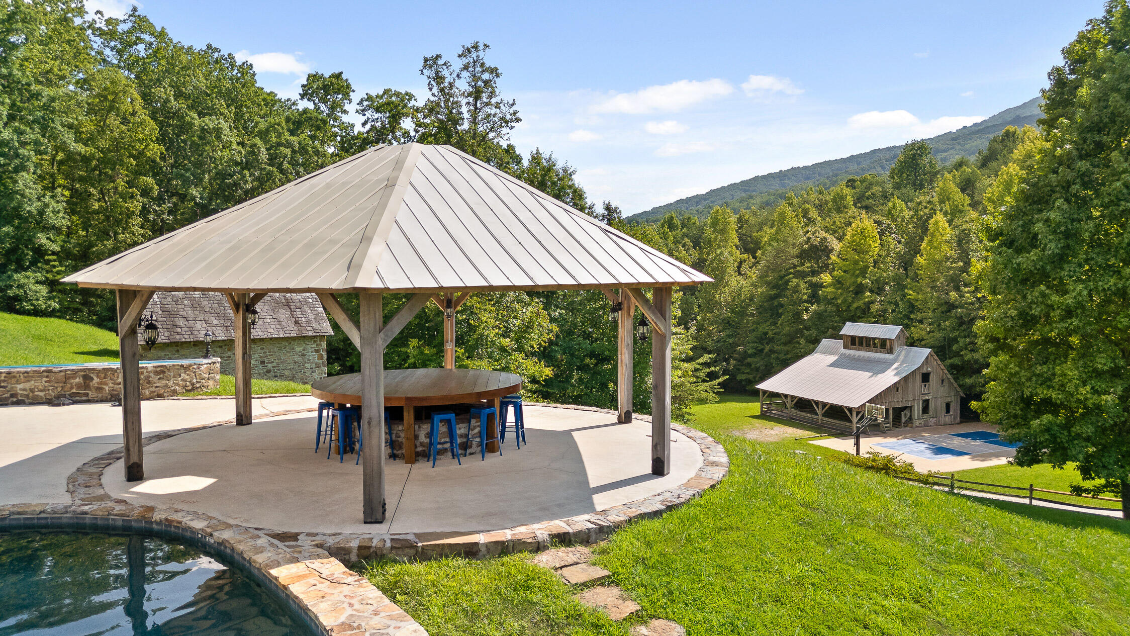 0 Cloudland Trace, 42