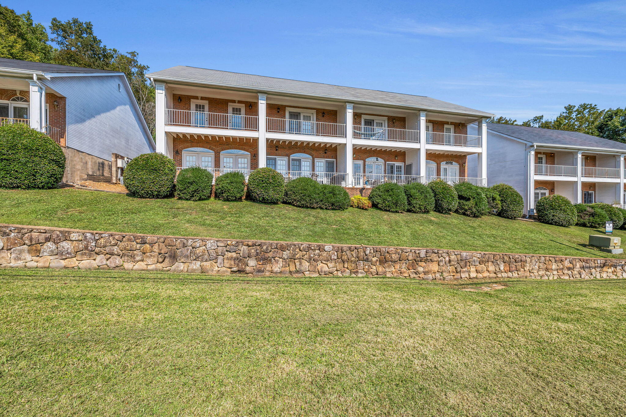 4135 Mountain Creek Road