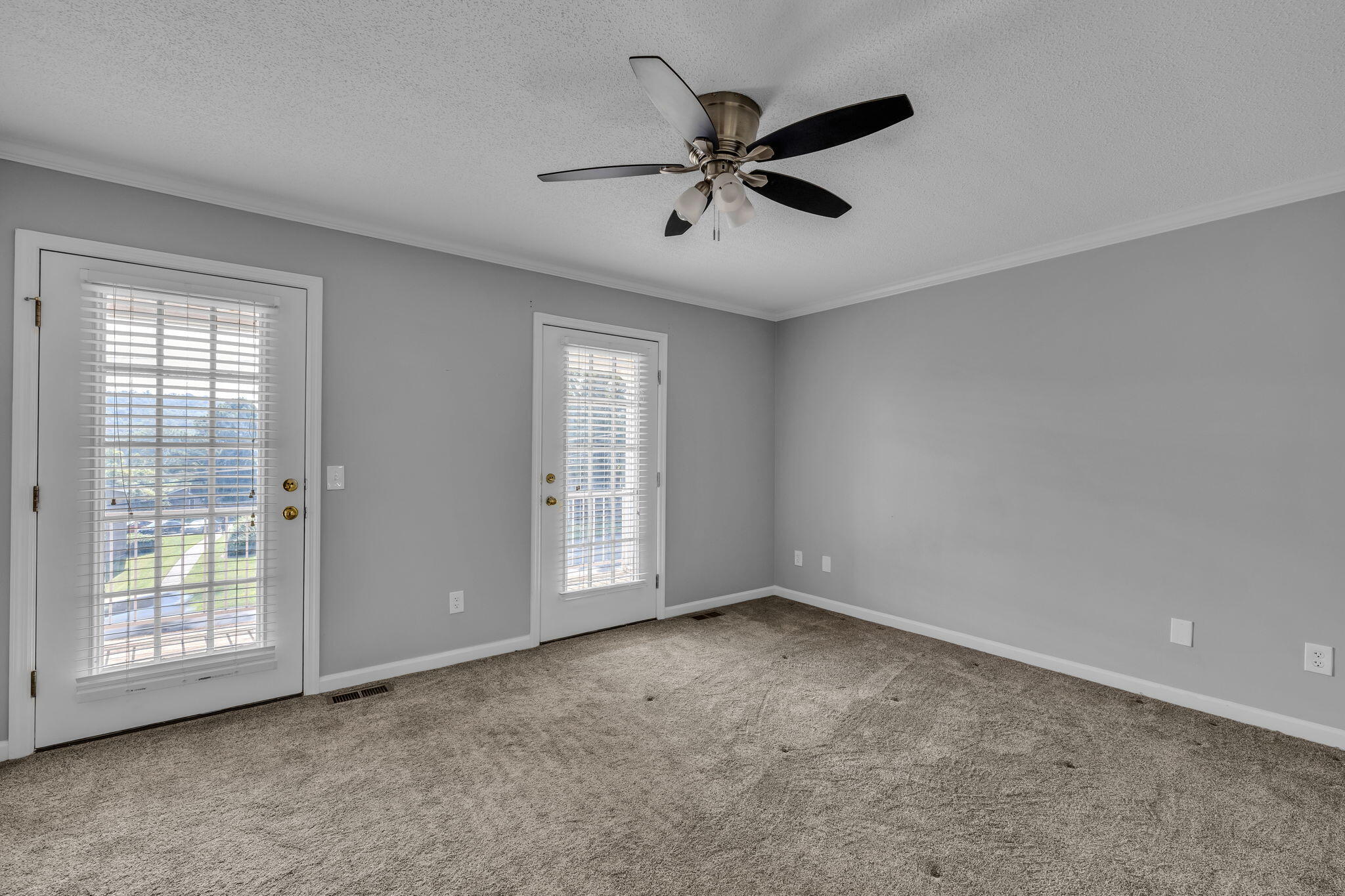 4135 Mountain Creek Road