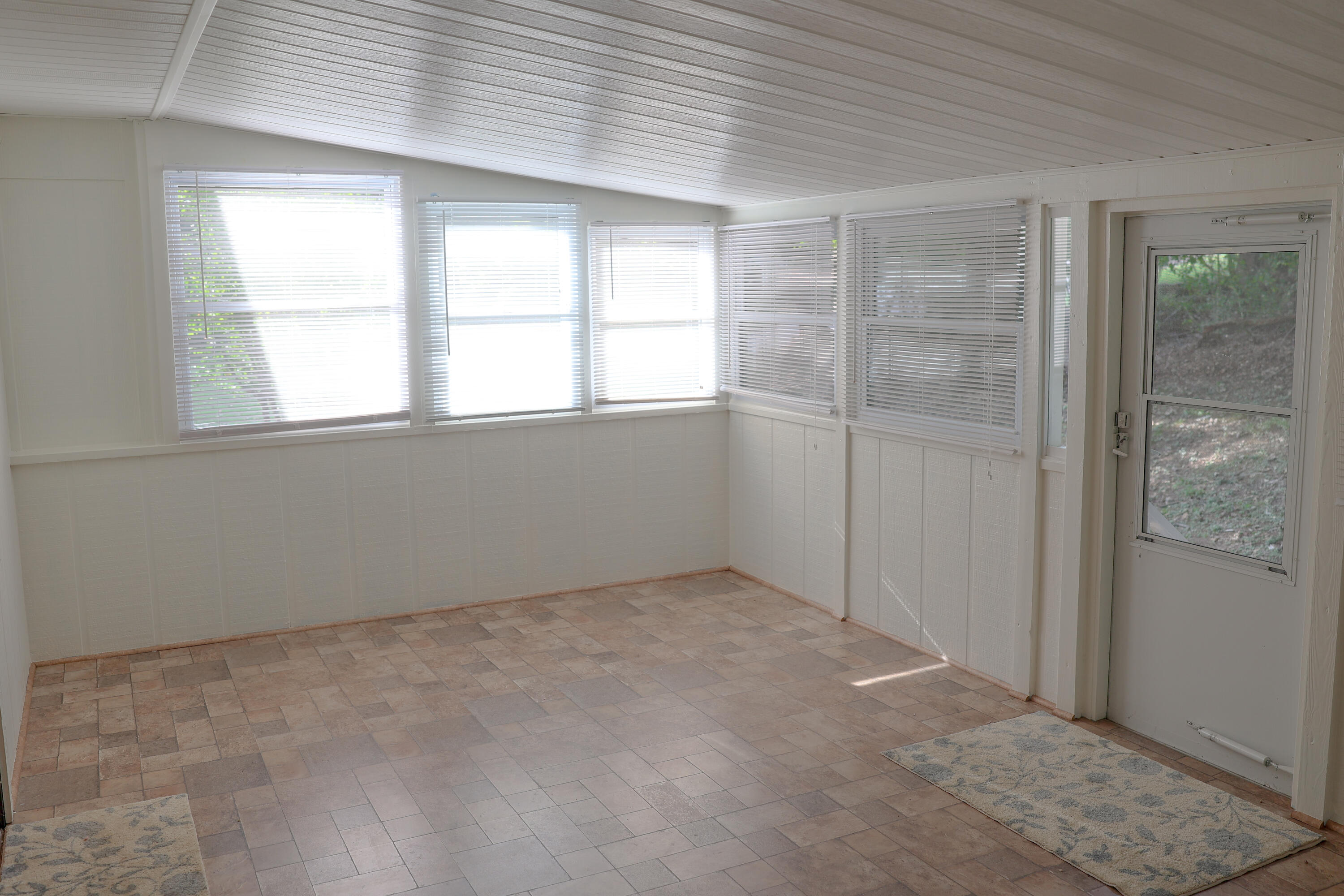 7622 Cove Ridge Drive