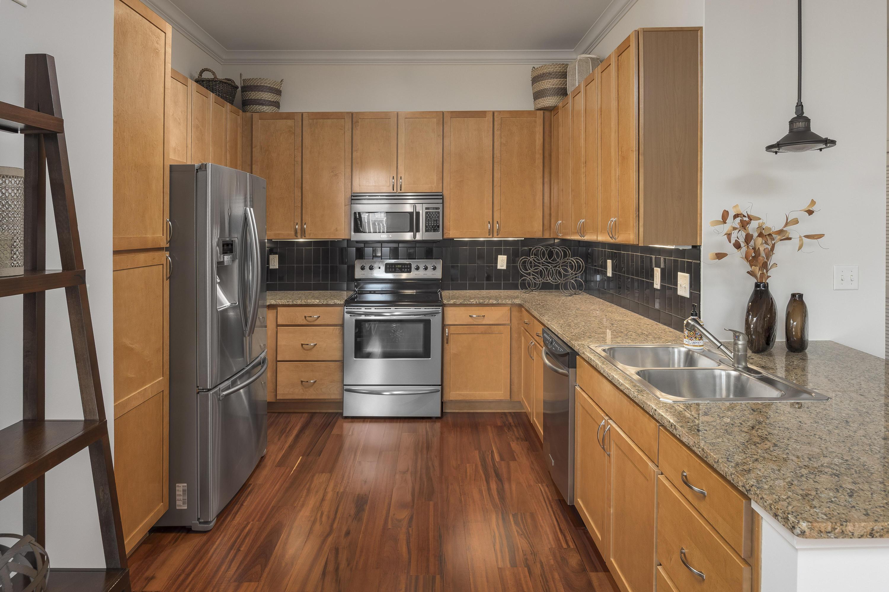 129 Walnut Street, 319