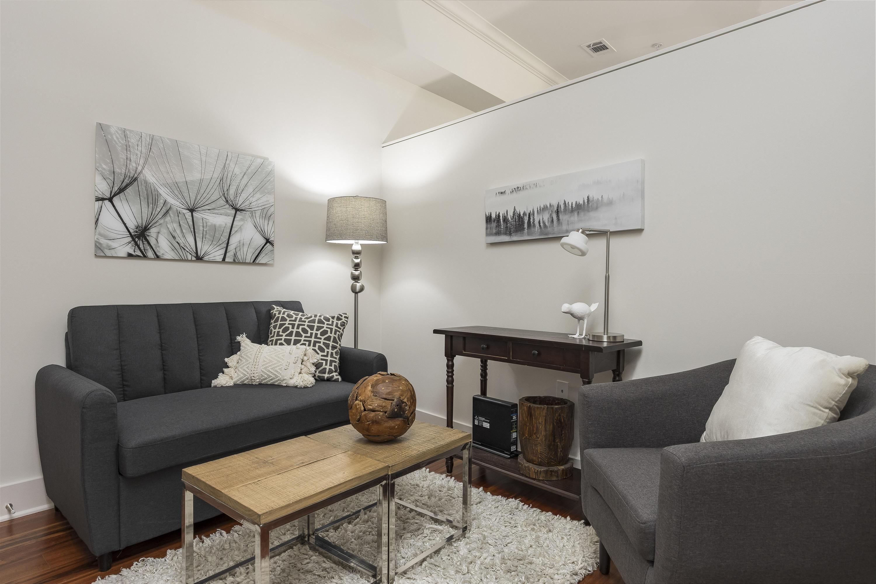 129 Walnut Street, 319