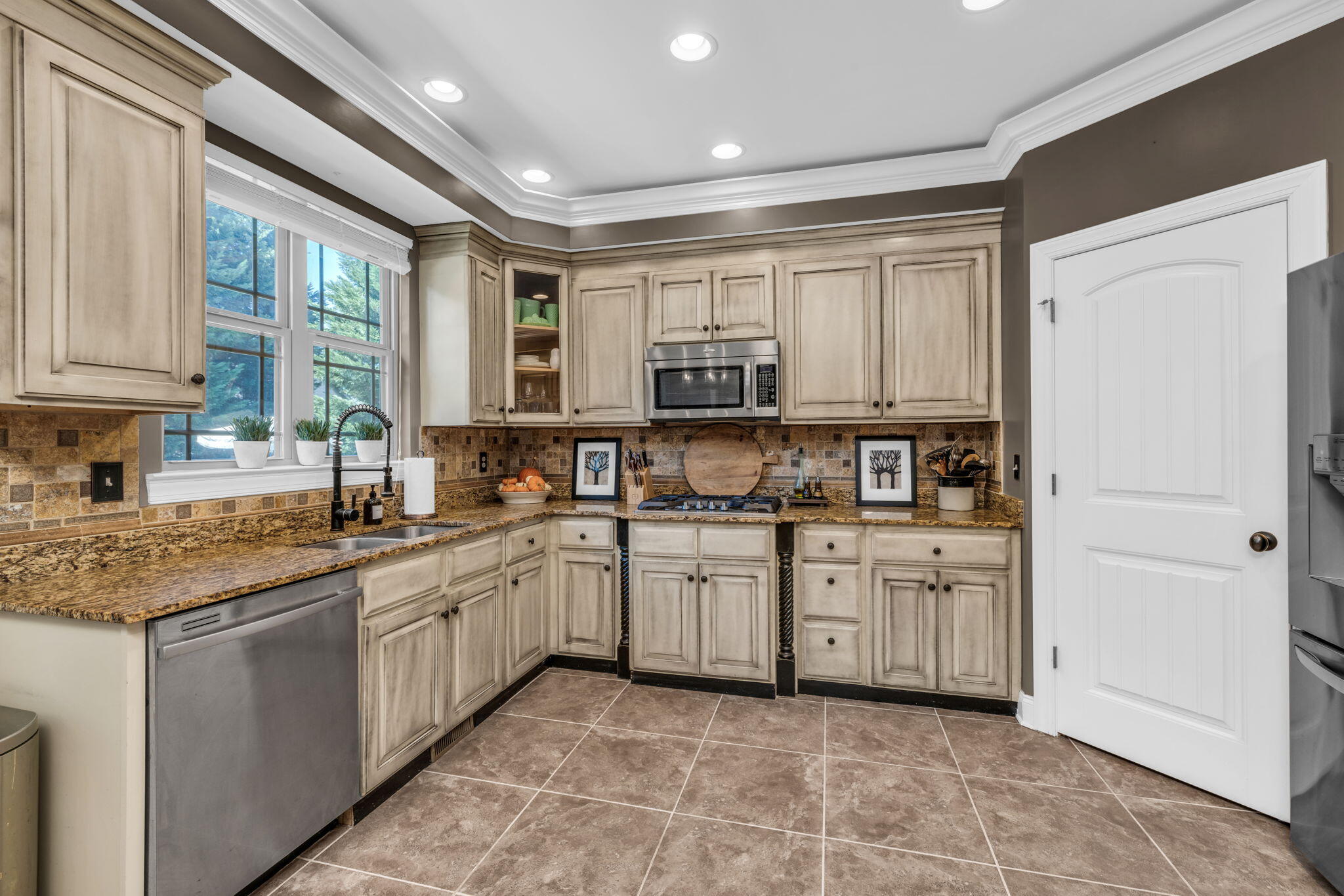 8188 Burgundy Circle