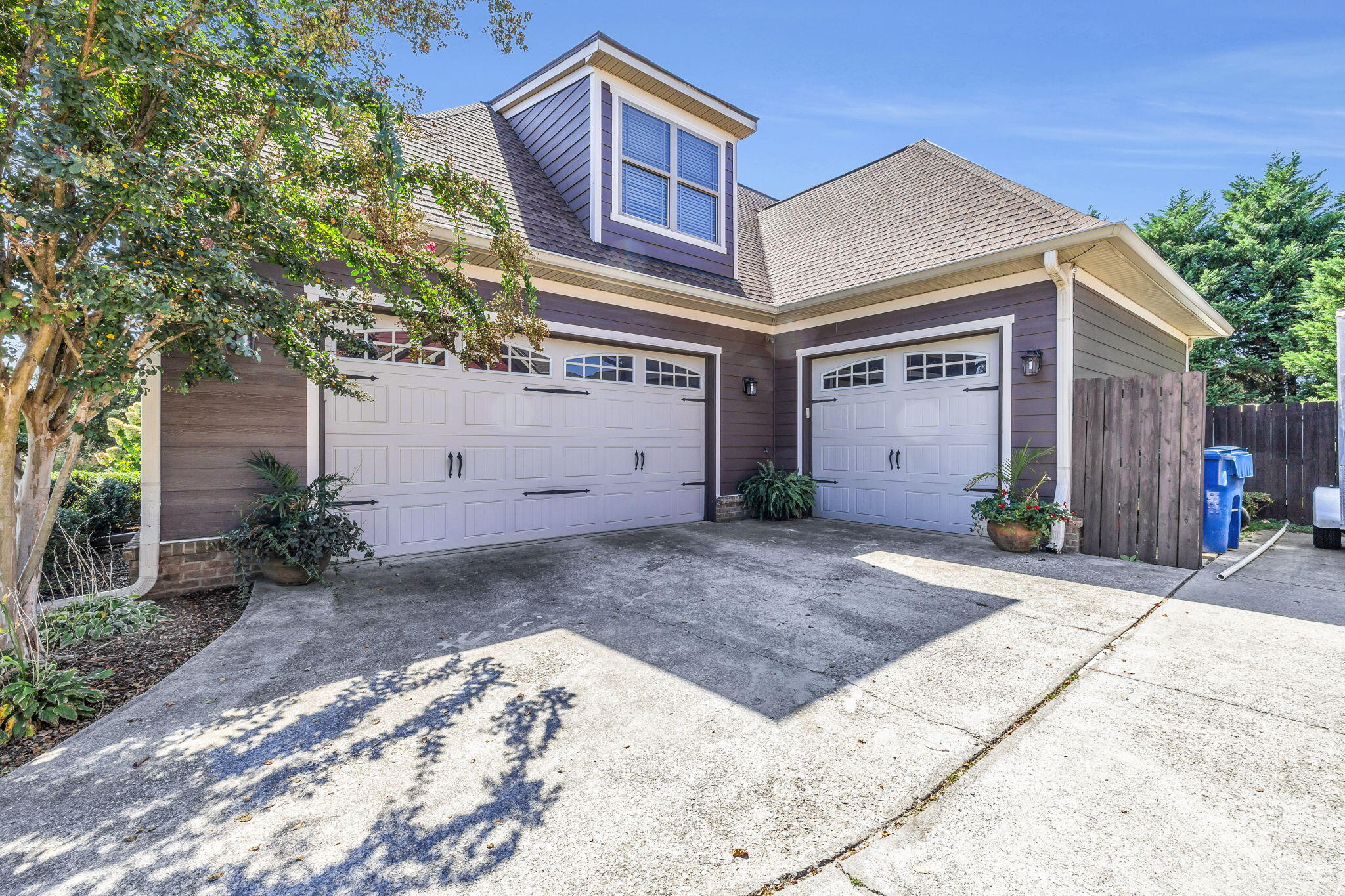 8188 Burgundy Circle